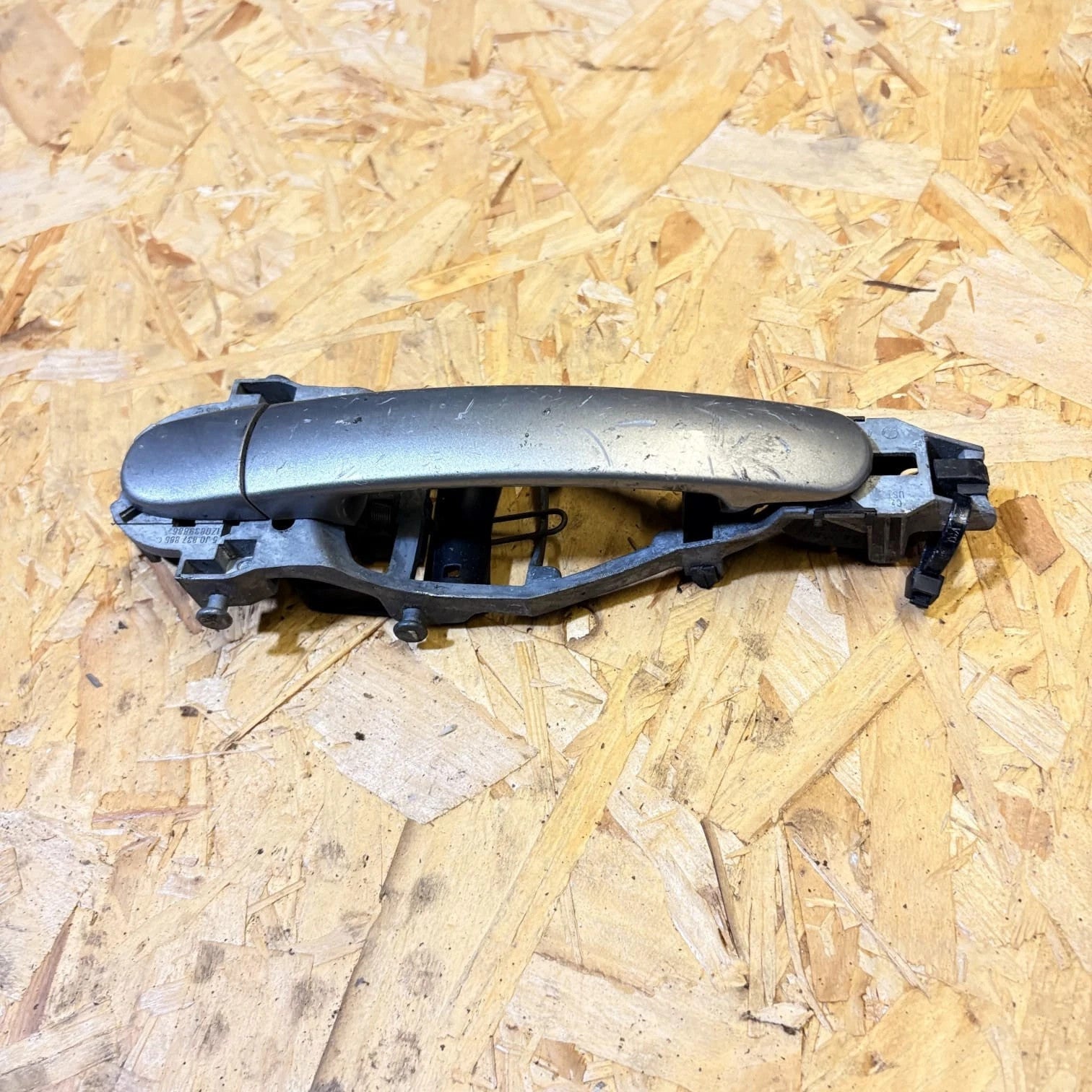 Skoda Octavia Rear Right Exterior Door Handle 5J0837886C