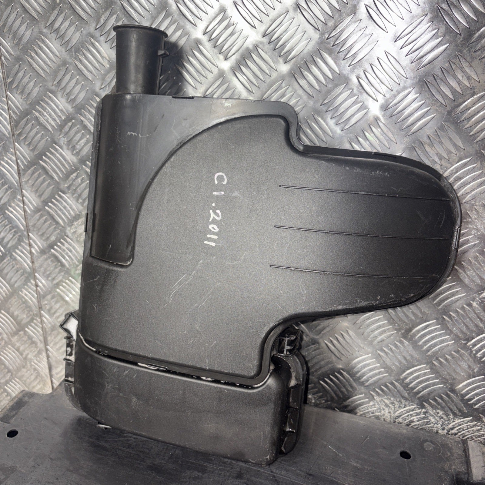 CITROEN CI AIR INTAKE FILTER BOX 17705-00010