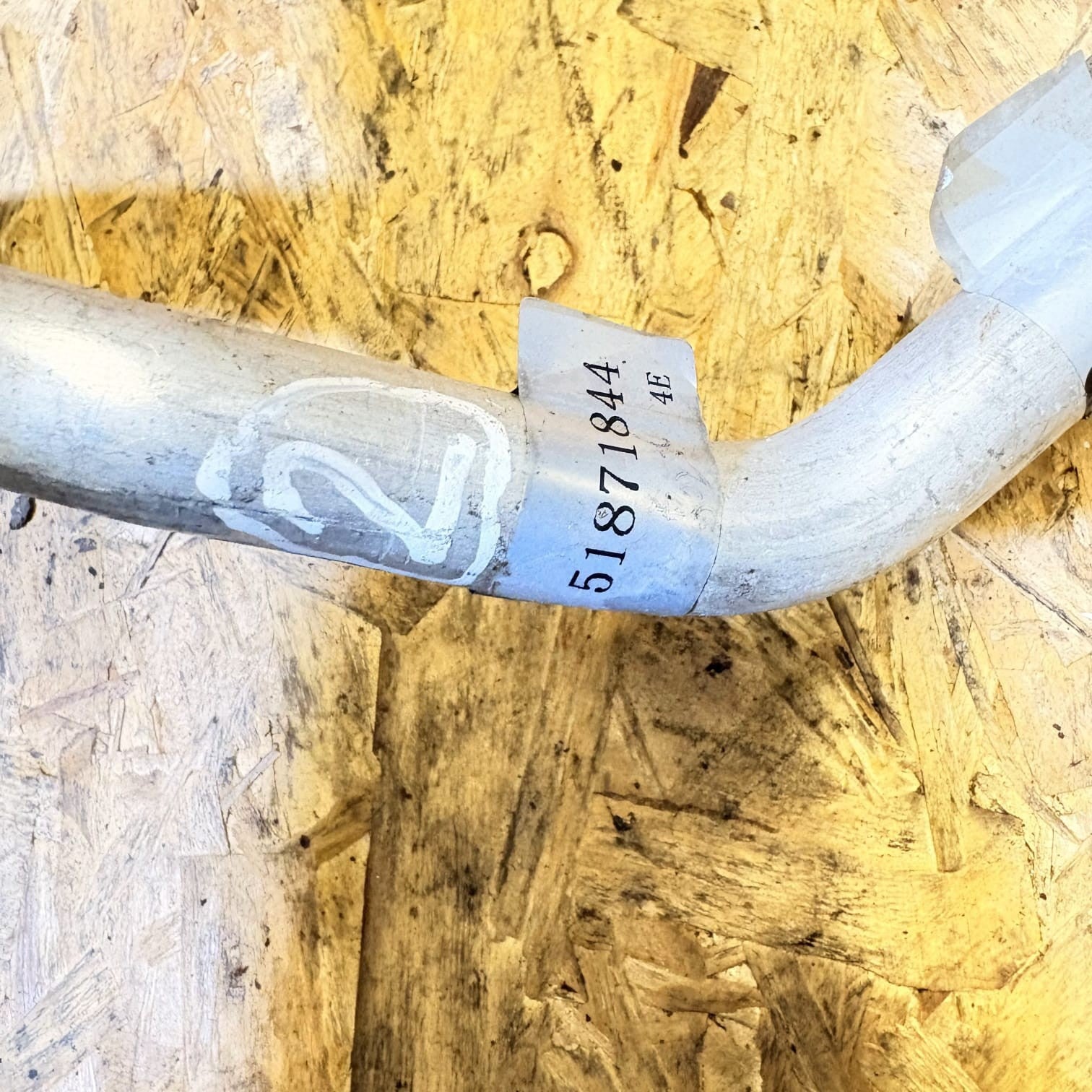 Audi A4 B8/A5 8T 2.0 TDI Air Con Refrigerant Pipe 8T0260701M 2013-2017