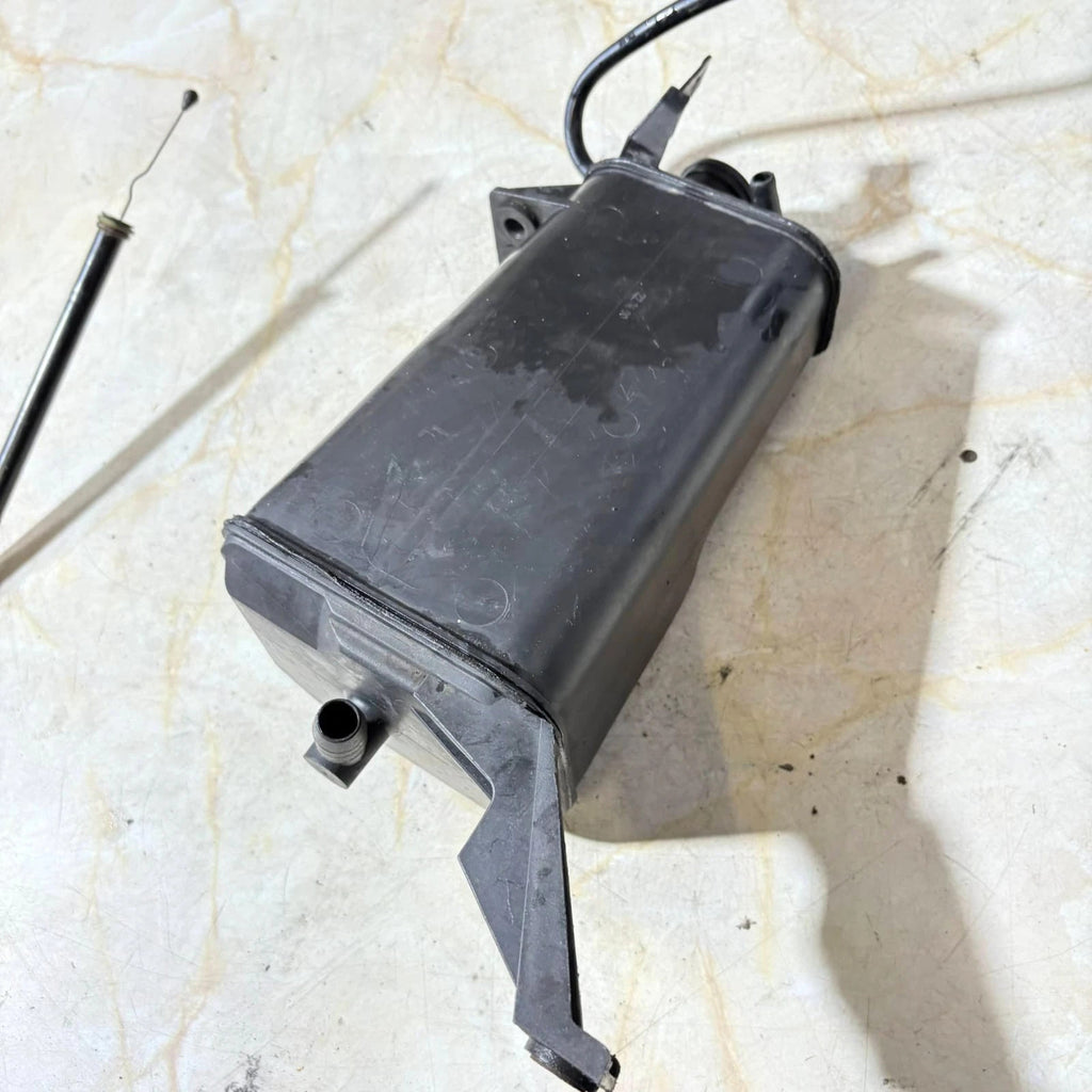 Audi TT Mk1 8N EVAP Charcoal Canister Vapor Canister 8N0201803 1998-2006