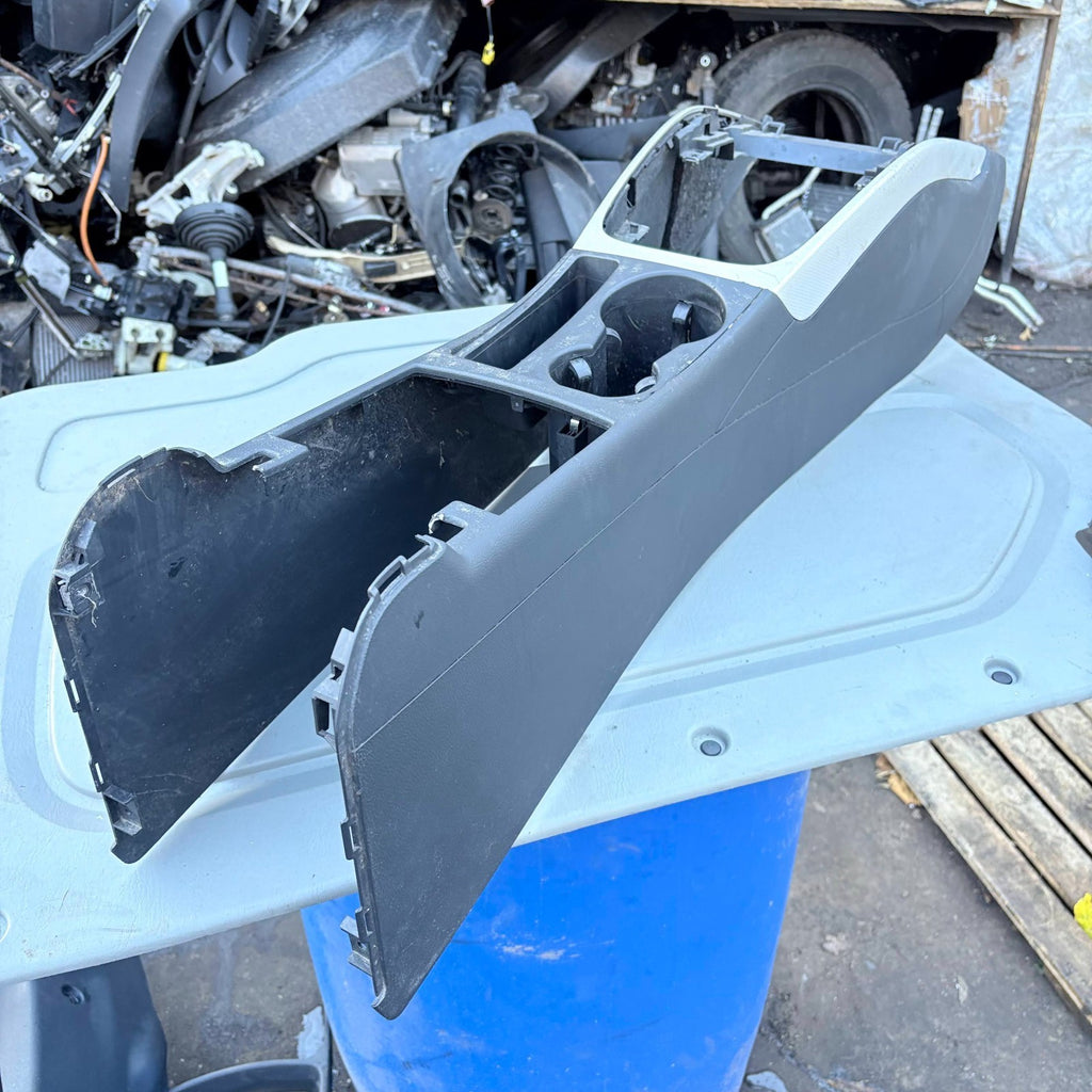 AUDI A5 8T3 2010 Center Console 8K0863244A