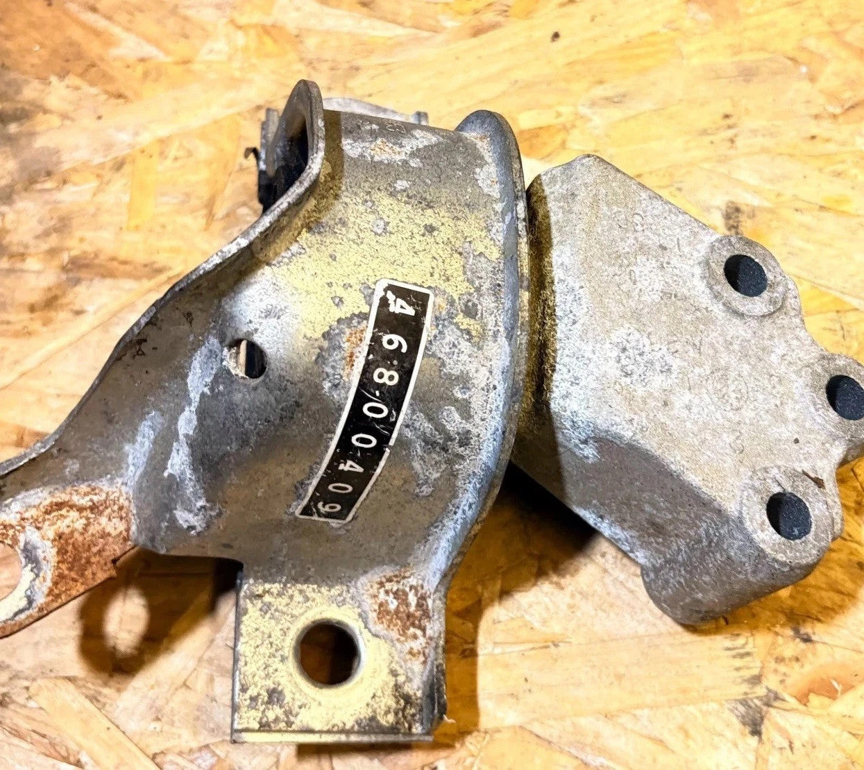 Fiat Panda 169 2003-2012 Front RH Upper Engine Mount Bracket 46800409