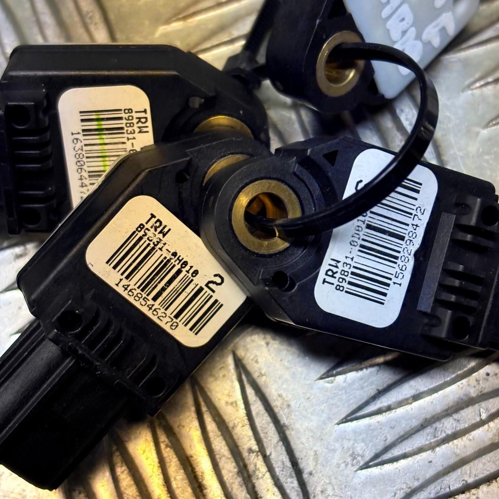 TOYOTA YARIS AIBAG IMPACT CRASH SENSOR OSF/NSF/OSR/NSR 89831-0D010 2006-2011
