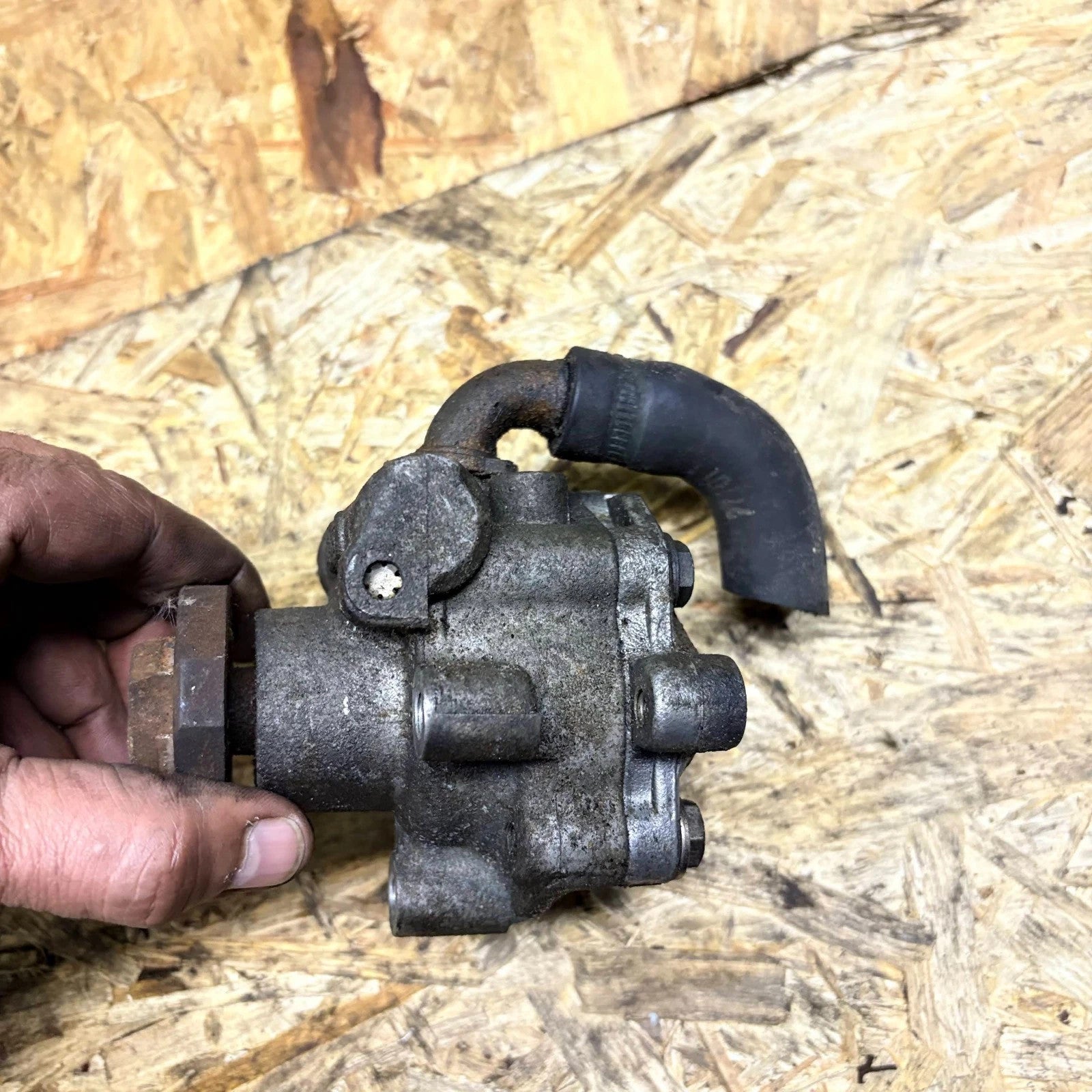 Audi A4 B5 1.8 20V Power Steering Pump 1994-2000 8D0145156L KYB No Pulley