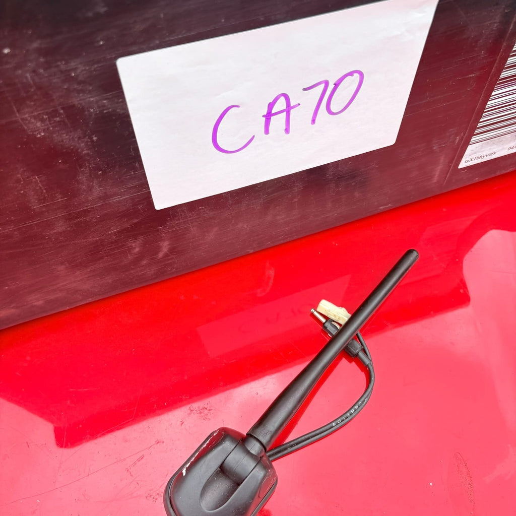 NISSAN ROGUE ROOF MOUNTED RADIO SIGNAL ANTENNA I 2007