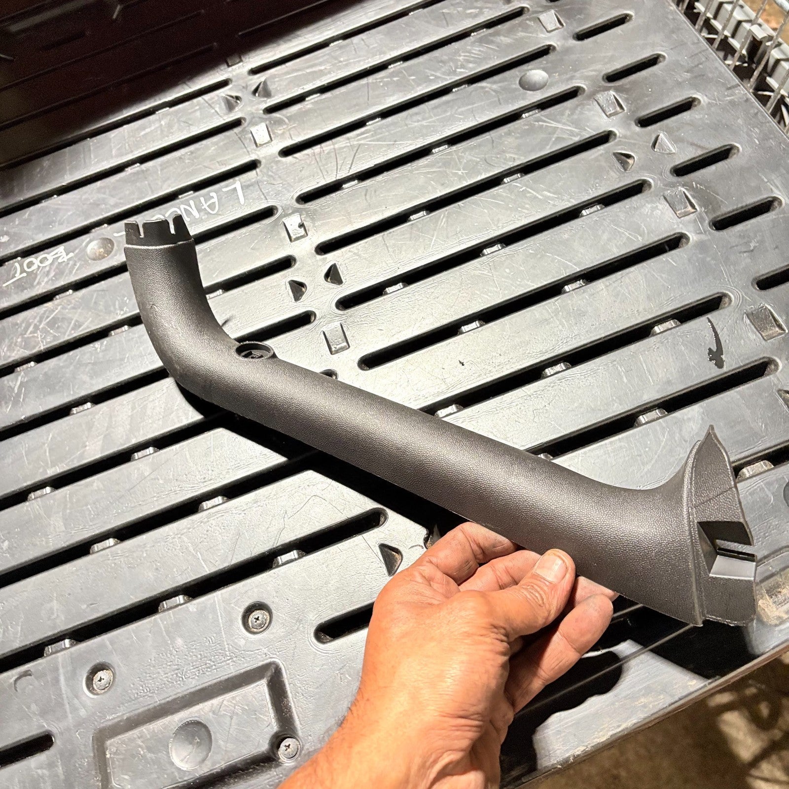 MINI COOPER MK2 2006-2013 BOOT TAILGATE PANEL TRIM 7148910