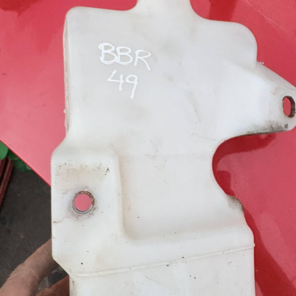 2008 FIAT 500 WASHER BOTTLE AND MOTOR PUMP
