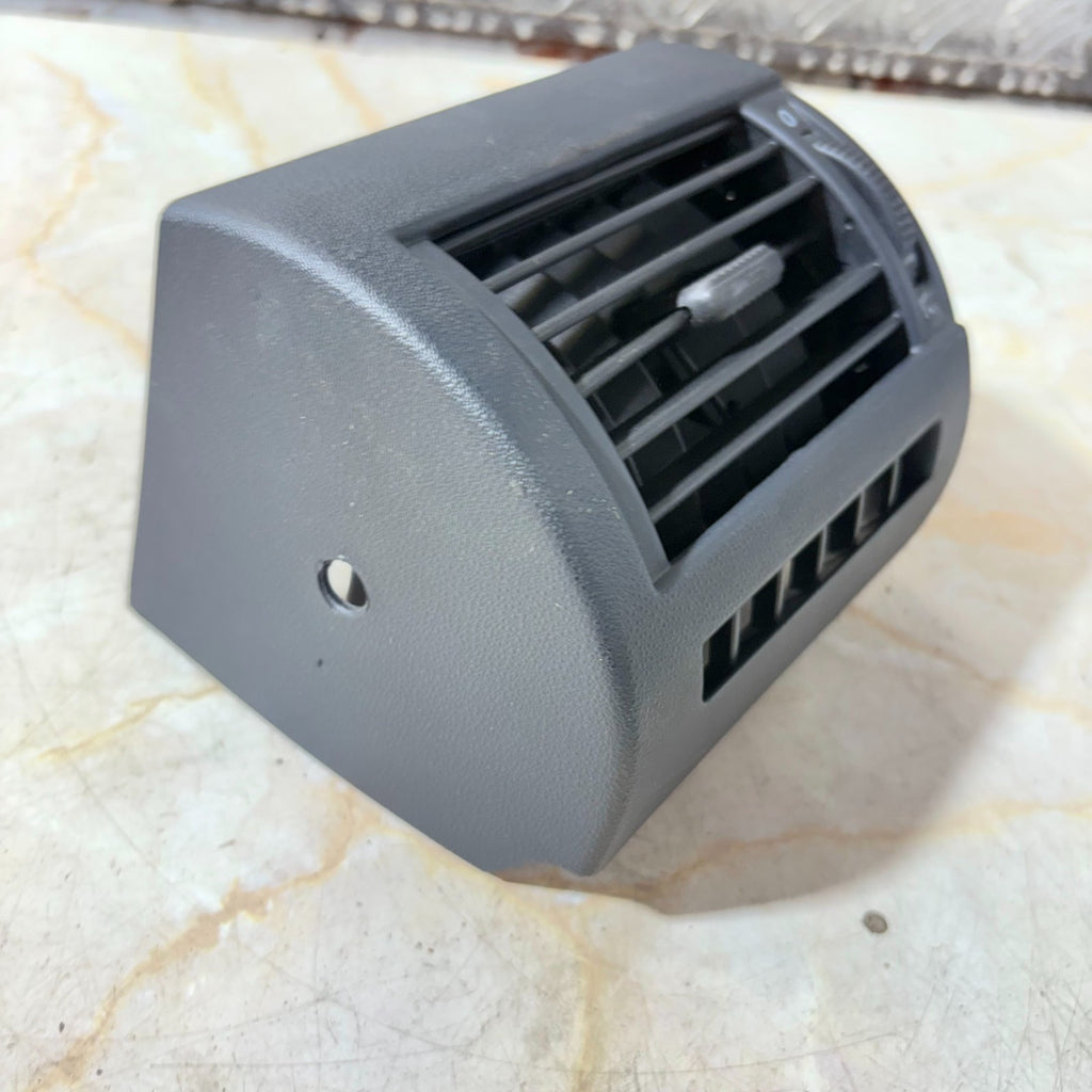 VW Fox 2005-2012 Driver Side Dashboard Air Vent Outlet 5Z0819704 1NN