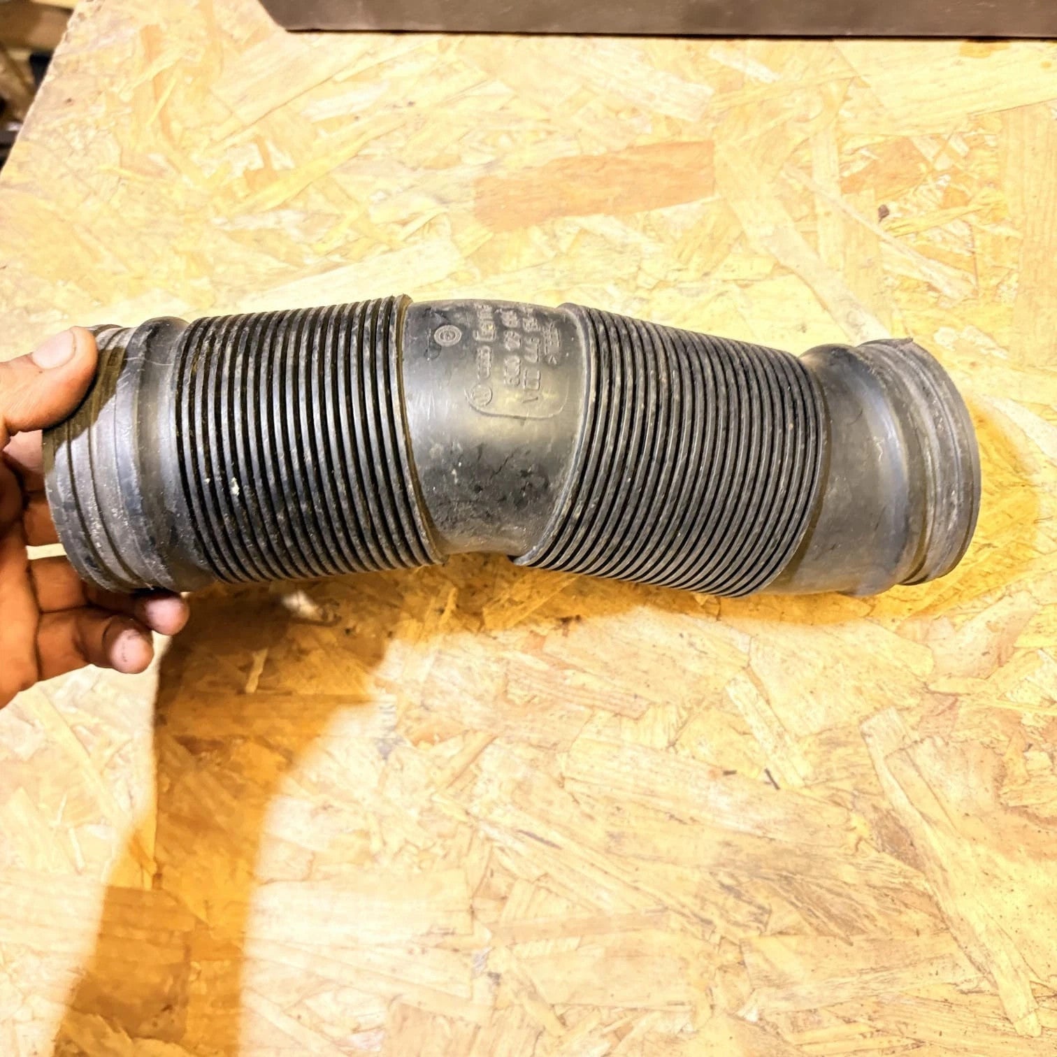 SEAT Ibiza 6L / VW Polo 9N Air Intake Hose Pipe 6Q0129684P 2002-2010