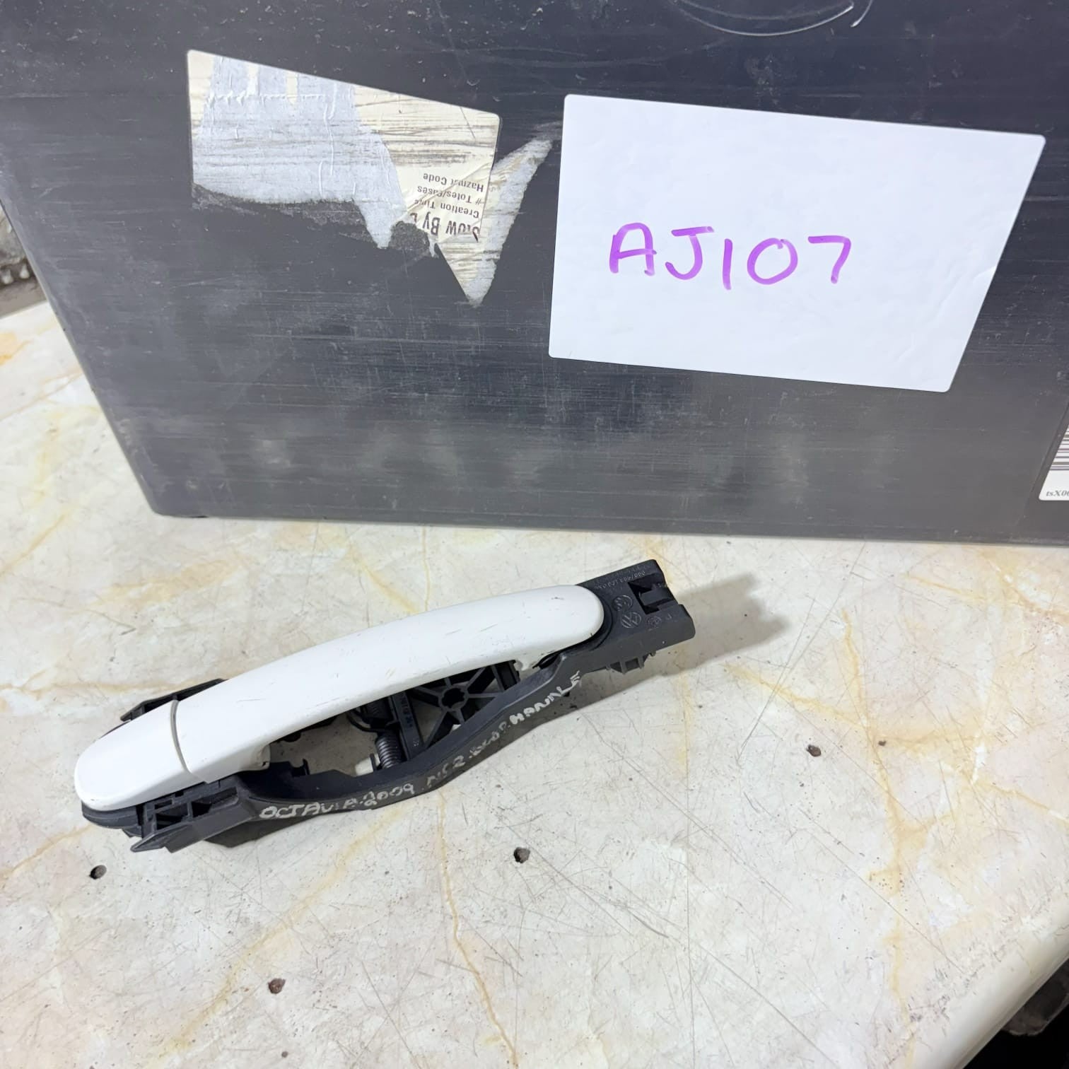Skoda Octavia Mk2 1Z 2004-2013 NSR Rear Left Outer Door Handle 5Dr