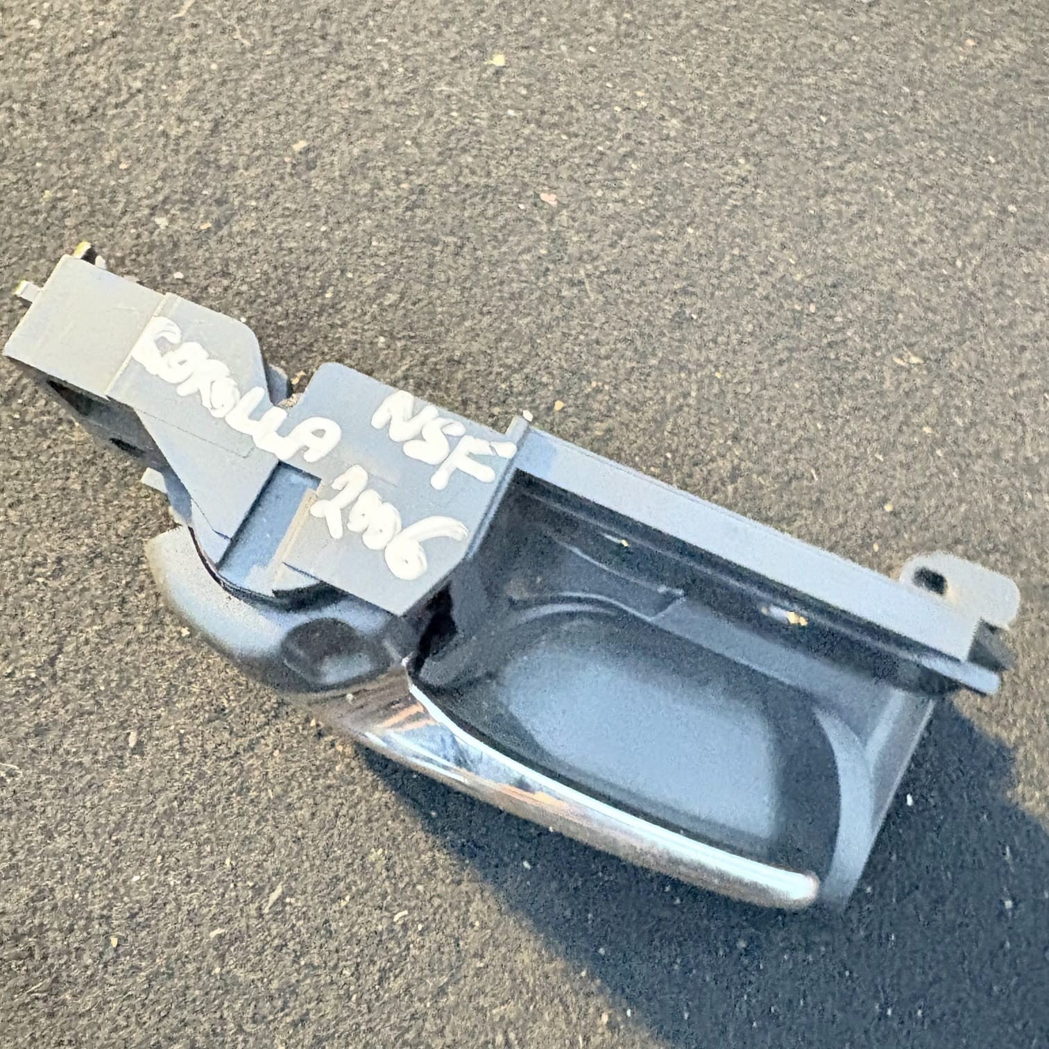 Toyota Corolla E12 E120 2002-2007 Inside Front Left Door Handle NSF 50594A1