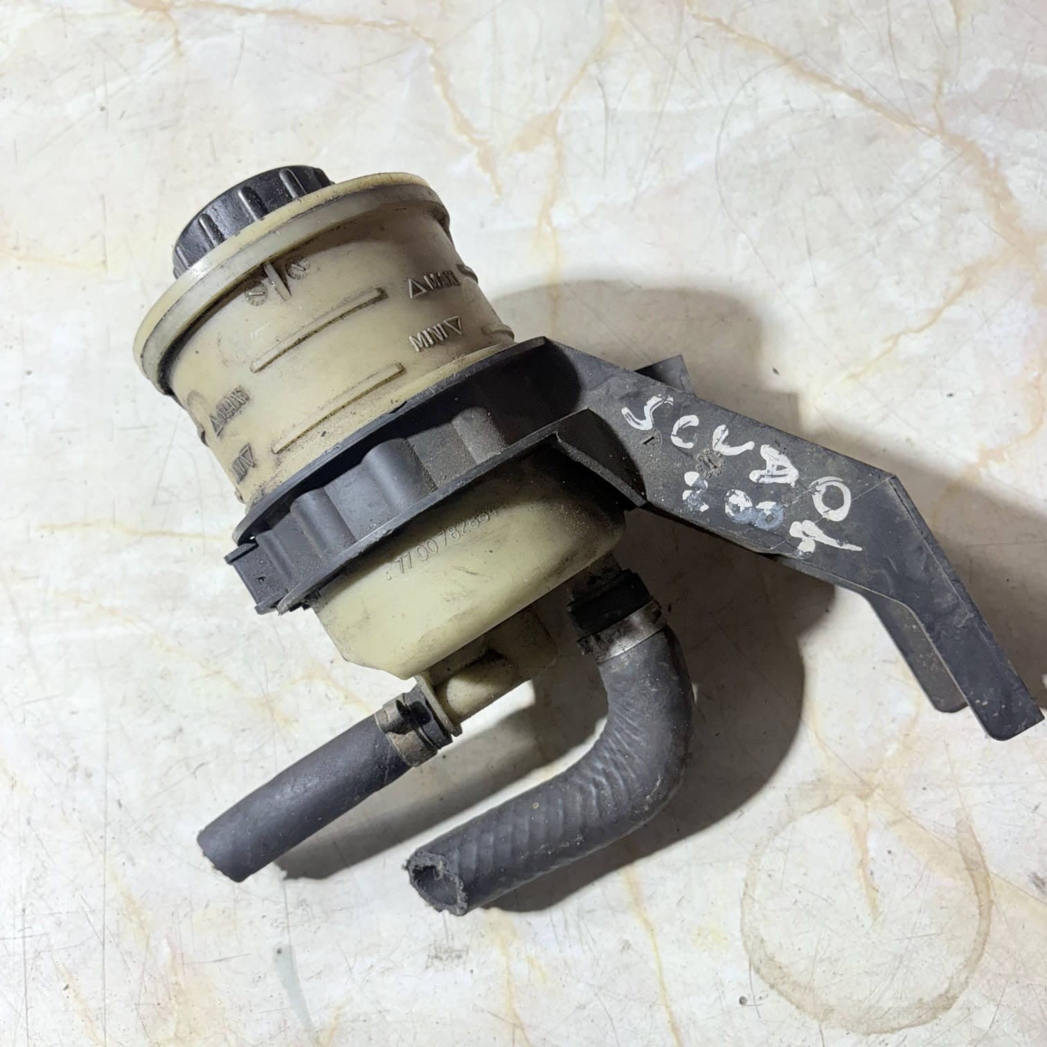 PEUGEOT EXPERT MK1 VAN 2005POWER STEERING RESERVOIR BOTTLE 1474639080 7700782884