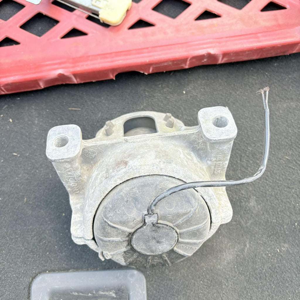 Audi A4 A5 S5 B8 Engine Mount 2007-2016 8R0199381