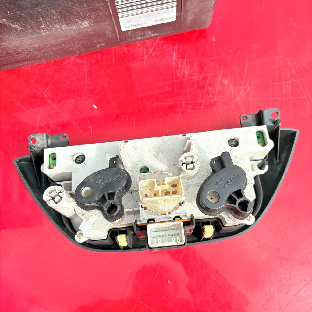 Toyota RAV-4 2003 Climate Control Panel (Heater Control Switches) 455916-2020