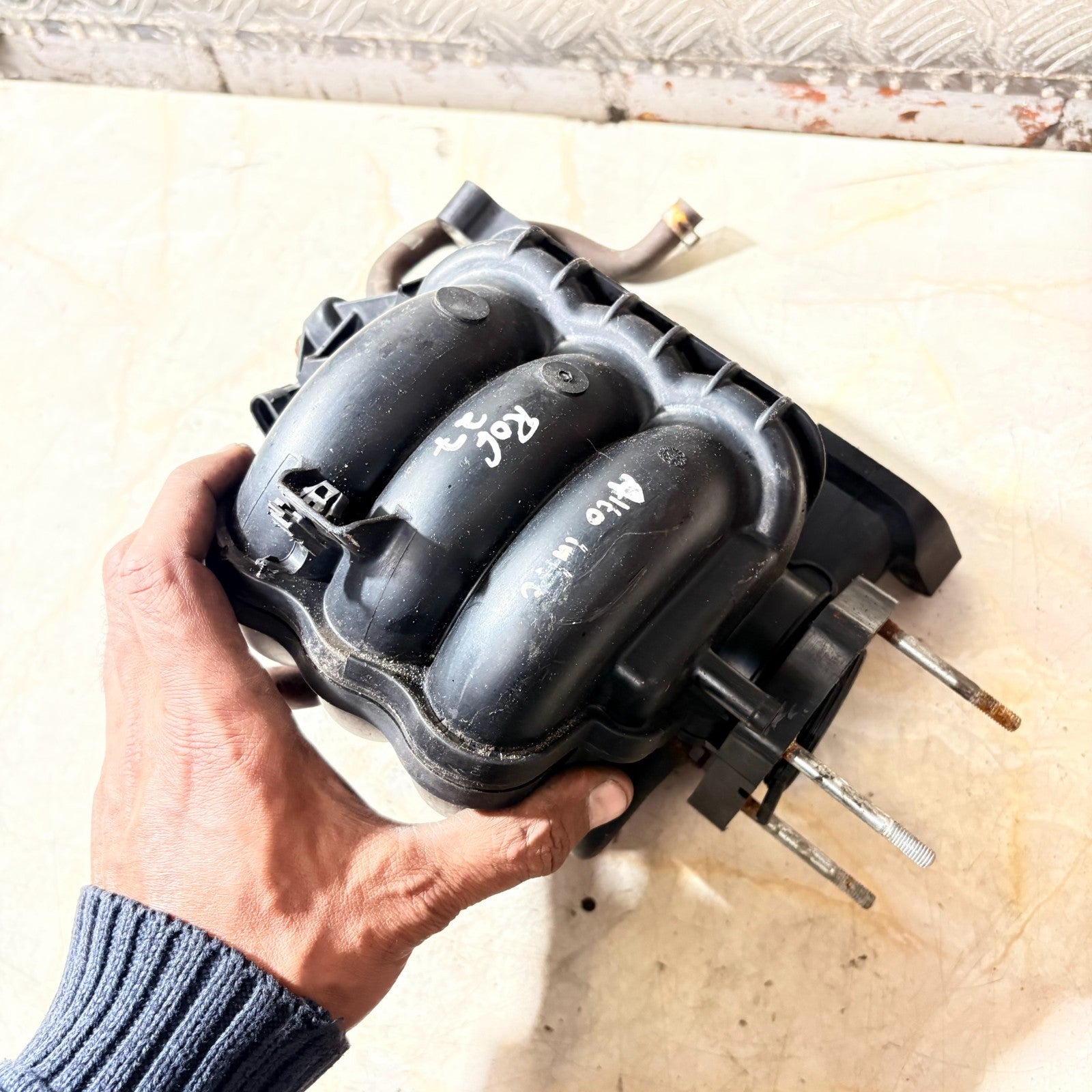 SUZUKI ALTO MK7 INTAKE MANIFOLD 1027229S01 68HP 1.0 PETROL K10B 09-14