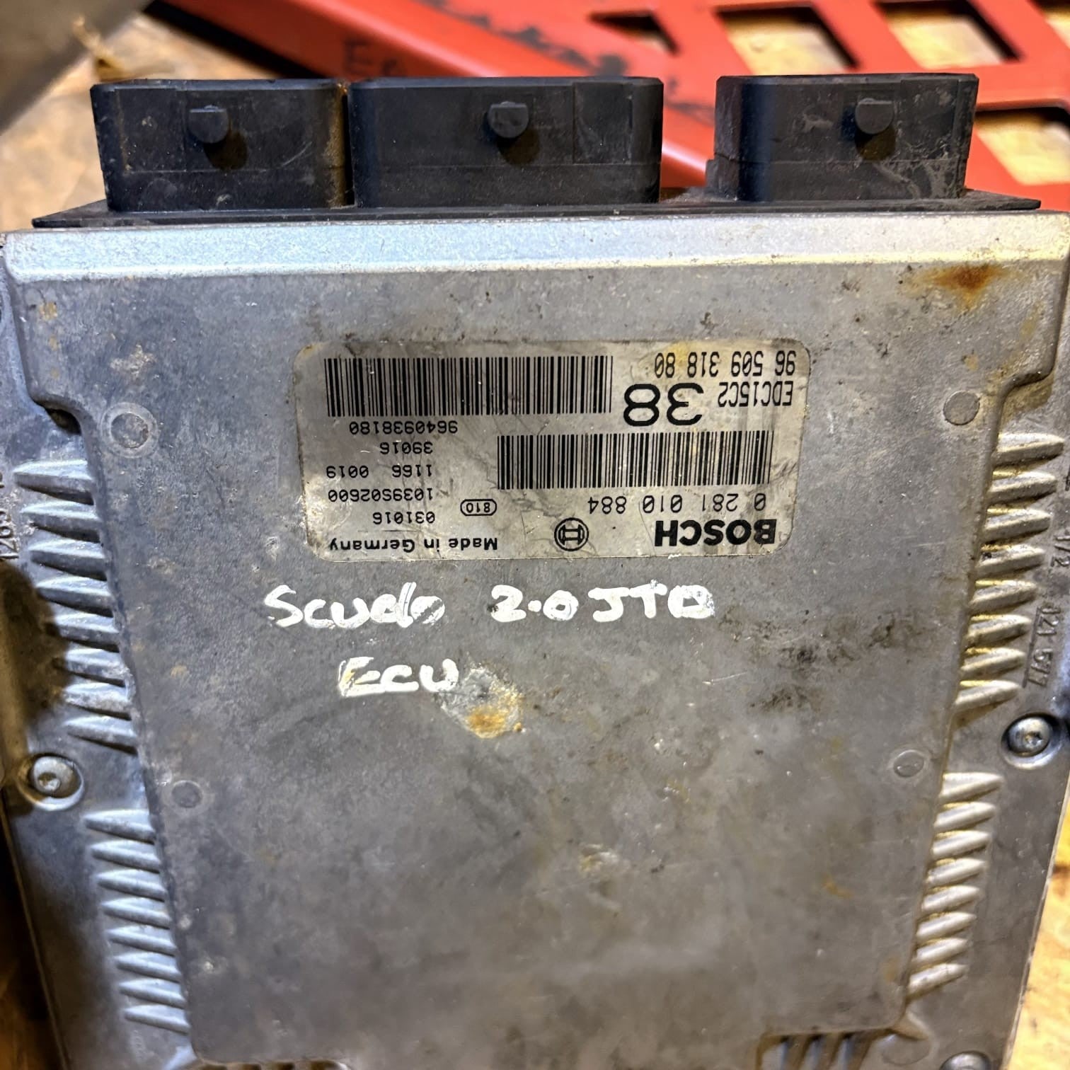 PEUGEOT CITROEN FIAT SCUDO DISPATCH 0281010884 9650931880 ECU ENGINE CONTROL