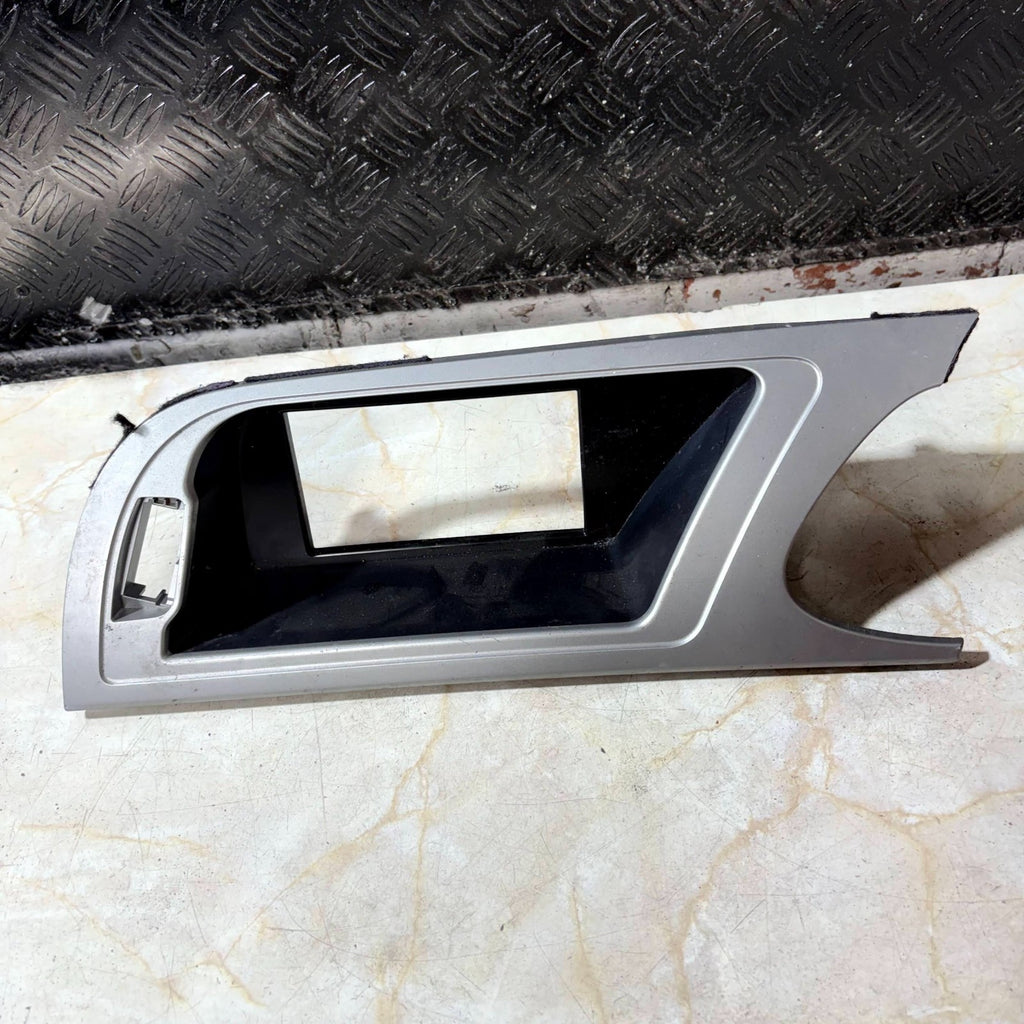 Audi A4 B8 2008-2014 CENTRE DASH DISPLAY SURROUND TRIM 8K2857185D