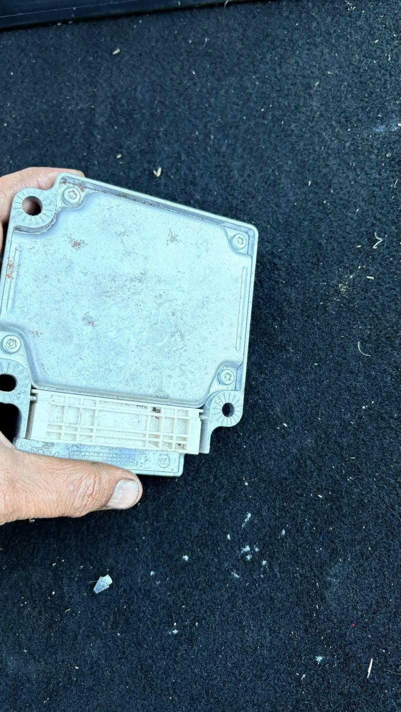 KIA SORENTO XS MK1 AIRBAG CONTROL UNIT ECU 95910-3E200 2002-2009