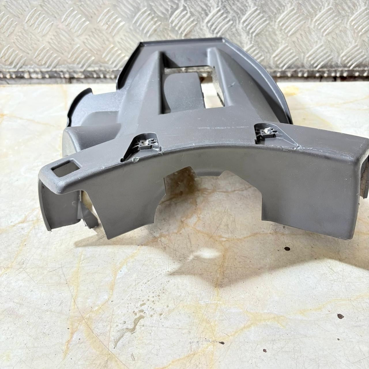 Renault Clio Mk3 2001 Steering Column Cover Cowl LowerSection 8200408030