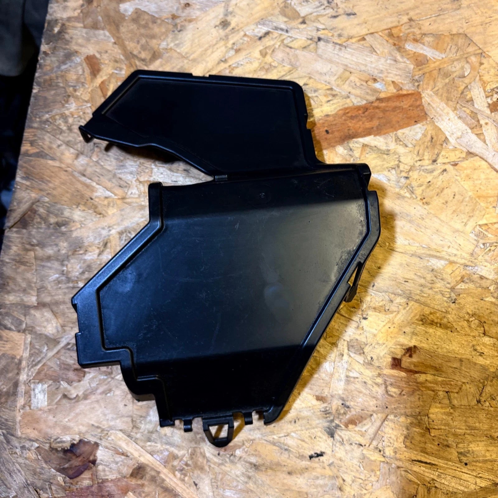 FORD FIESTA VIII Gearbox Cover SP06636