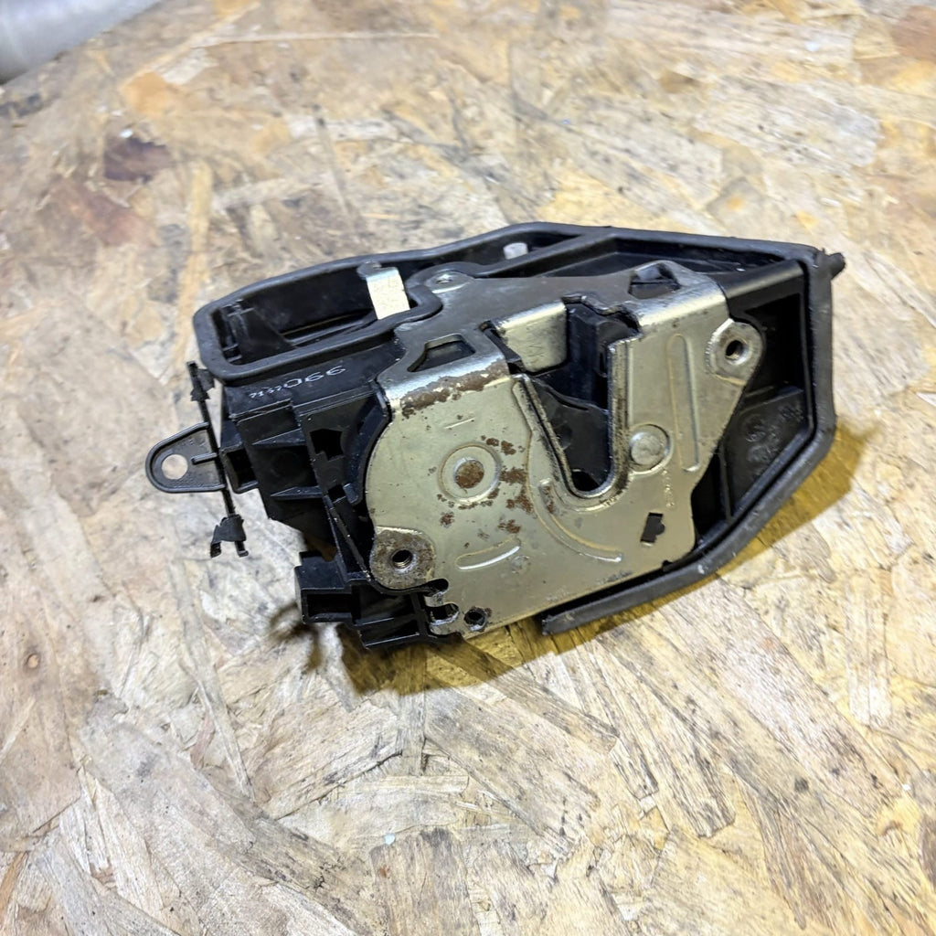 BMW 1 3 5 Series E60 E87 E90 Driver Front Door Latch Actuator Catch 7167066 2005