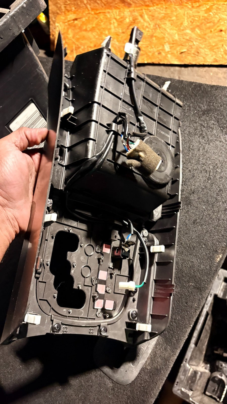SSANGYONG KORANDO AUTOMATIC GEAR SELECTOR Trim Surround Plastic