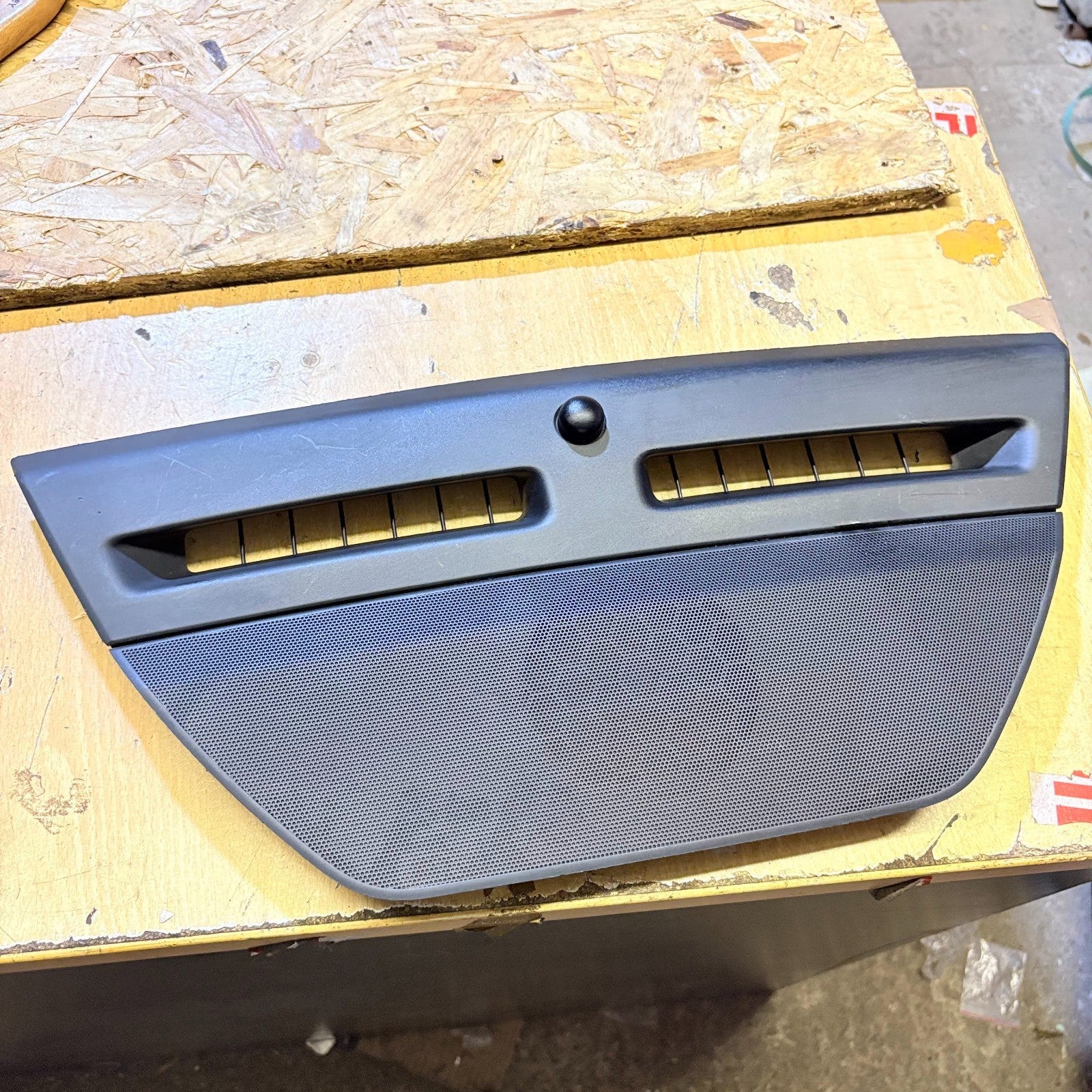 Range Rover Velar Upper Dash Board Speaker Trim 2017-2023 J8A2-04454-AB