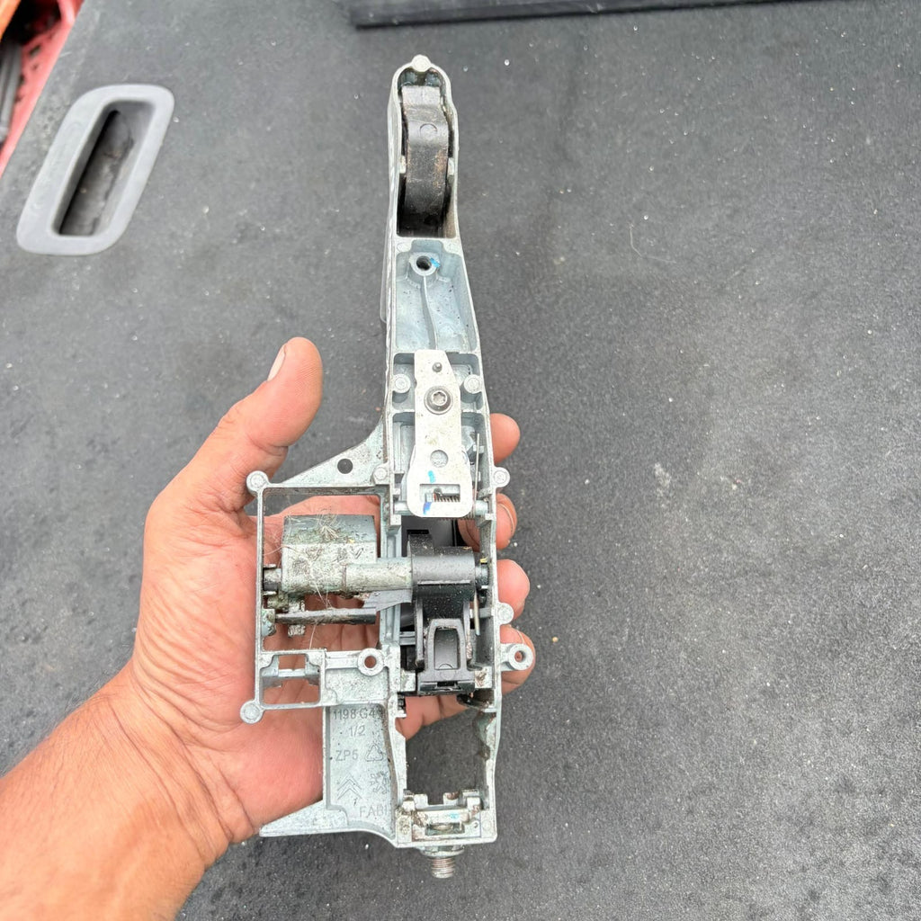 Citroen C3 Picasso 2009-2017 Nearside Front NSF Outside Door Handle 1198G4