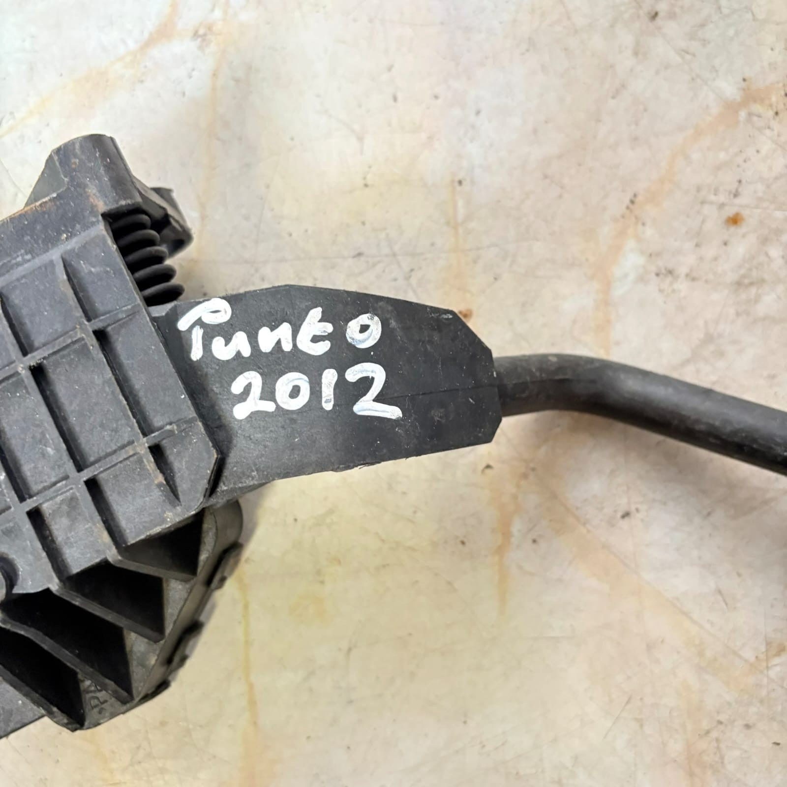 2012Vauxhall Corsa D Accelerator Throttle Pedal 55702021 Corsa E 1.0 1.2 1.3 1.4