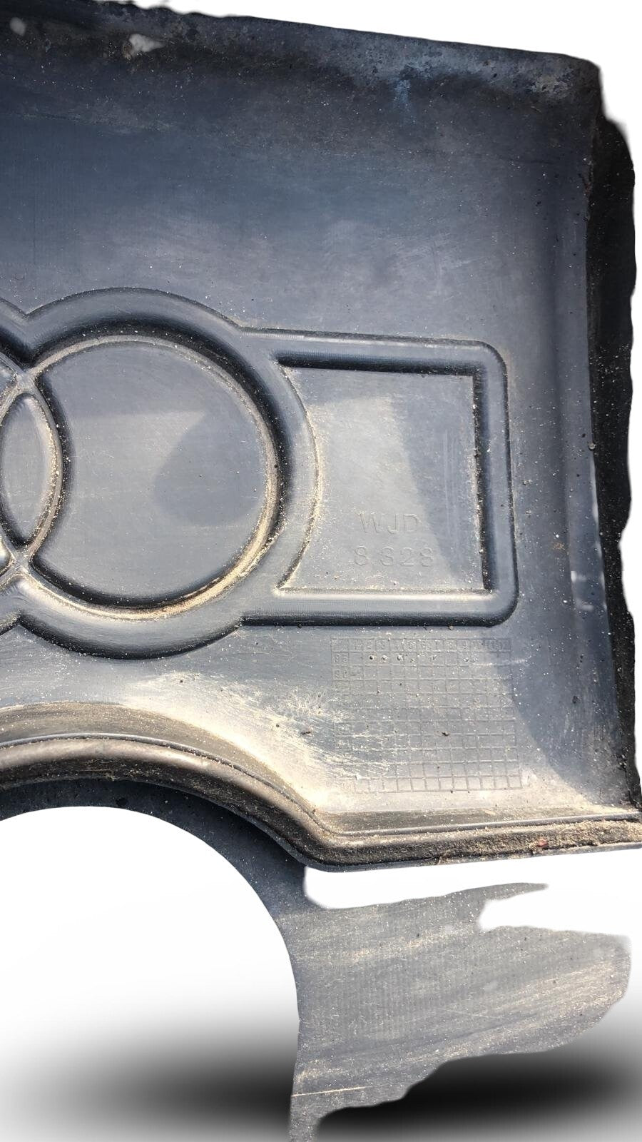 058103724C Engine cover valve cover Audi A4 B5 8D 1.8 20V ADR 125PS