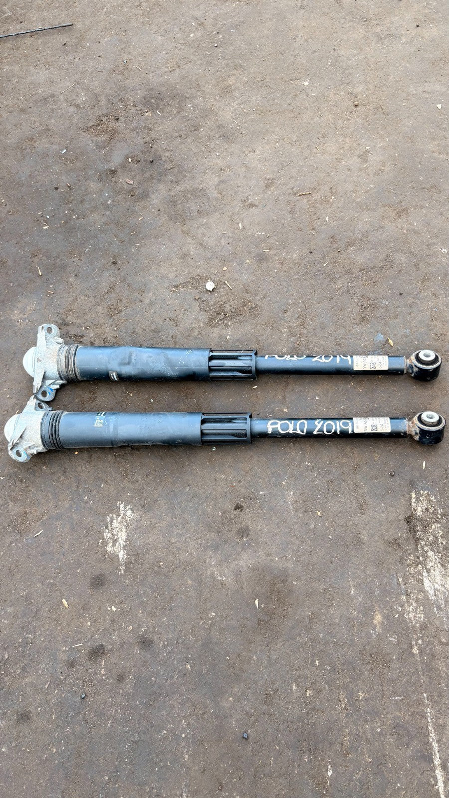 VW POLO MK6 2019 DRIVER SIDE REAR SHOCK ABSORBER DAMPER LEG 2Q0512013BE