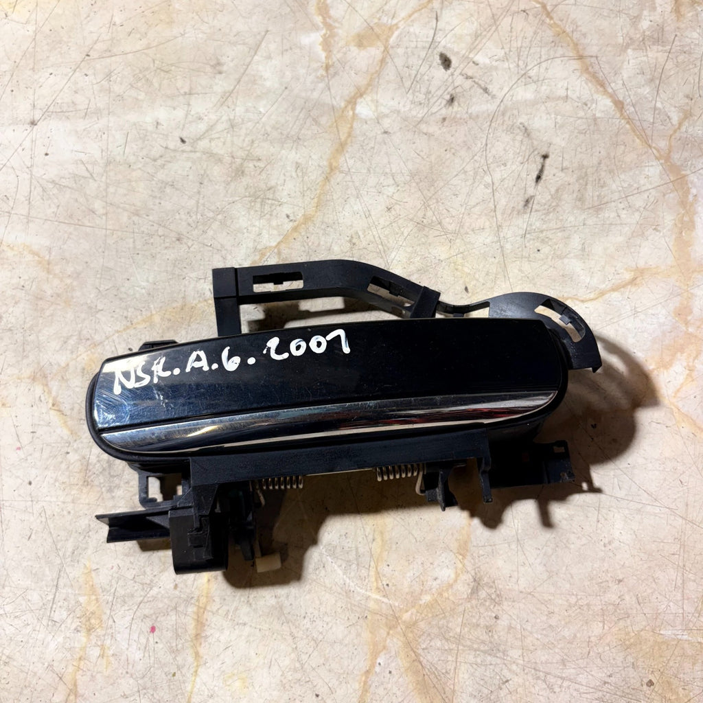 Audi A6 2006-2011/S6 2007-2011 Rear Left Door Handle Black/Chrome 4F0837207B
