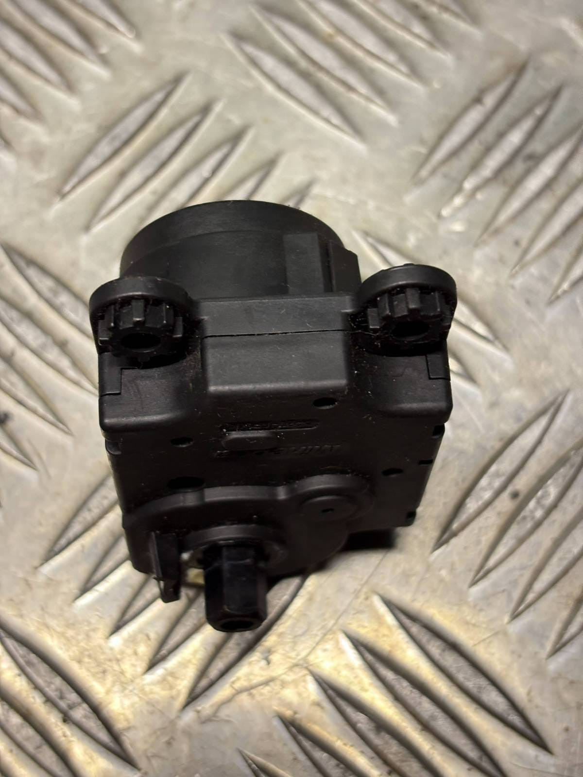 Citroen C4 Cactus / Berlingo 1.6 HDi Heater Flap Motor Vent Actuator Z5509001
