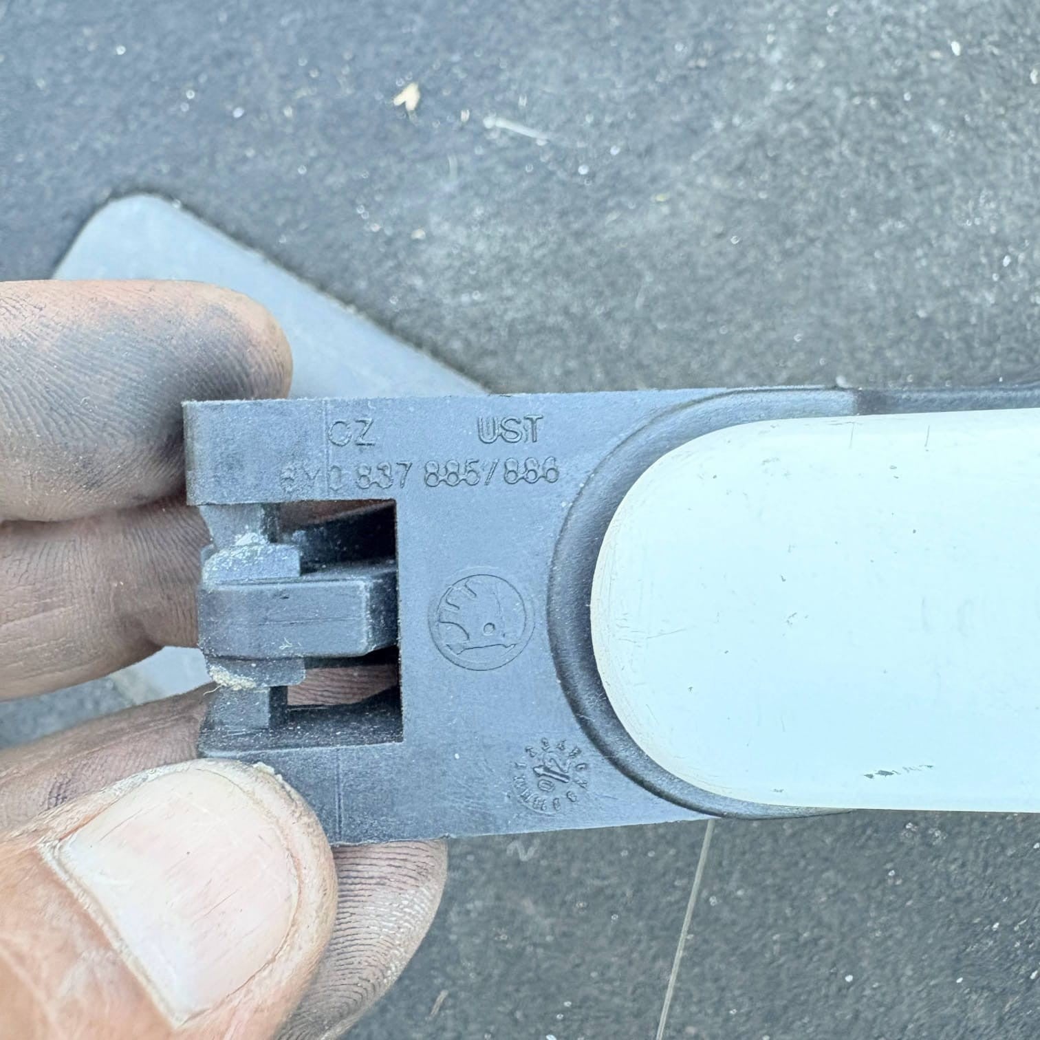 SKODA SUPERB MK1 2002-2008 DRIVER REAR RIGHT OSR EXTERIOR DOOR HANDLE