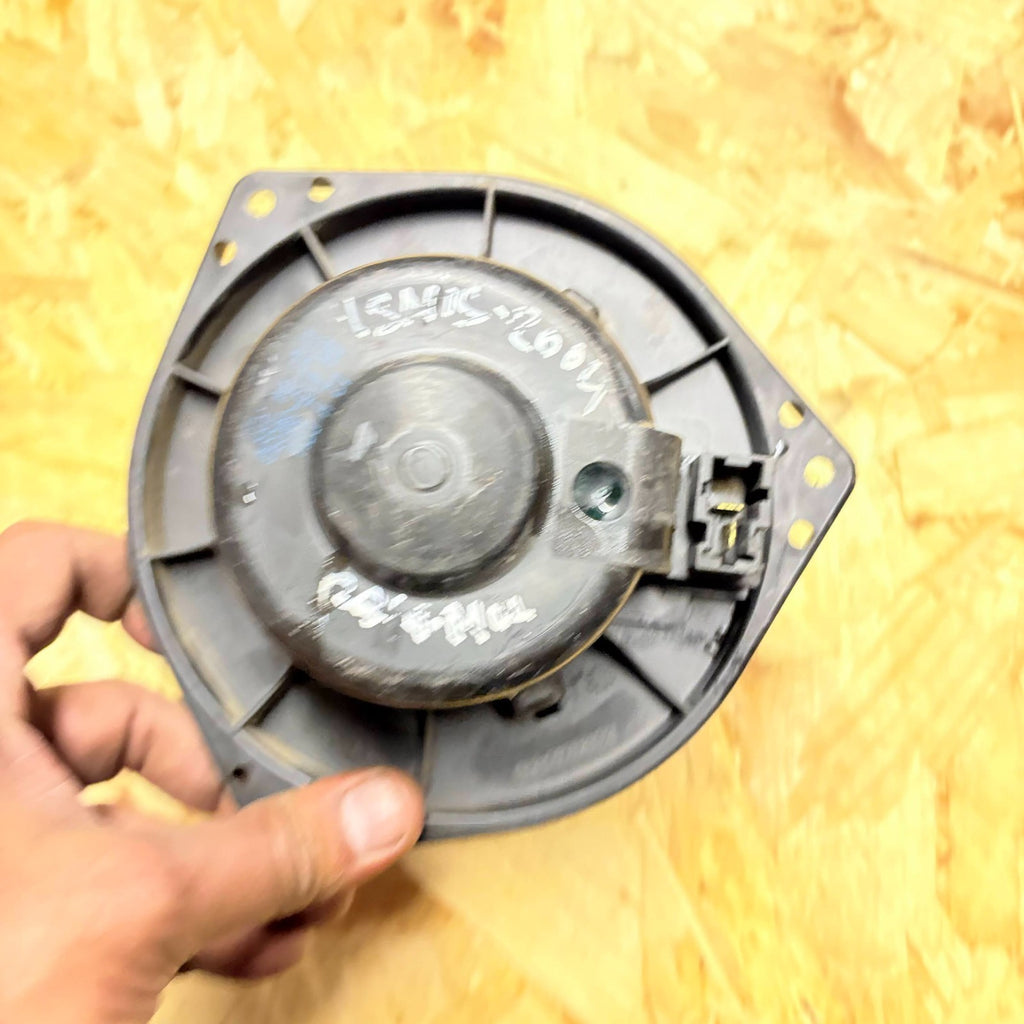 Suzuki Ignis Heater Blower Motor Fan Assembly 173-60073-01