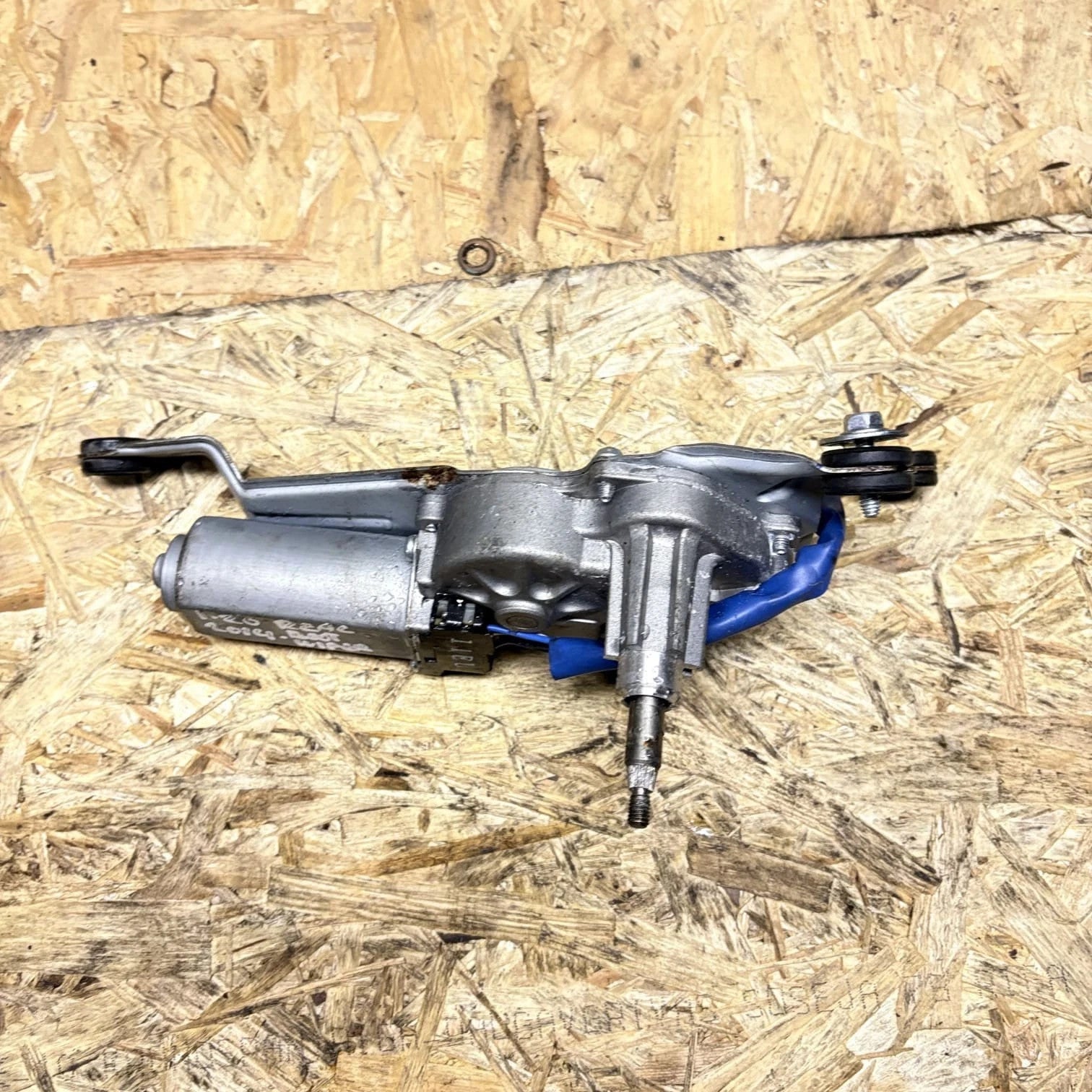 HYUNDAI I20 REAR WINDSCREEN WIPER MOTOR 2014 98710-1J500