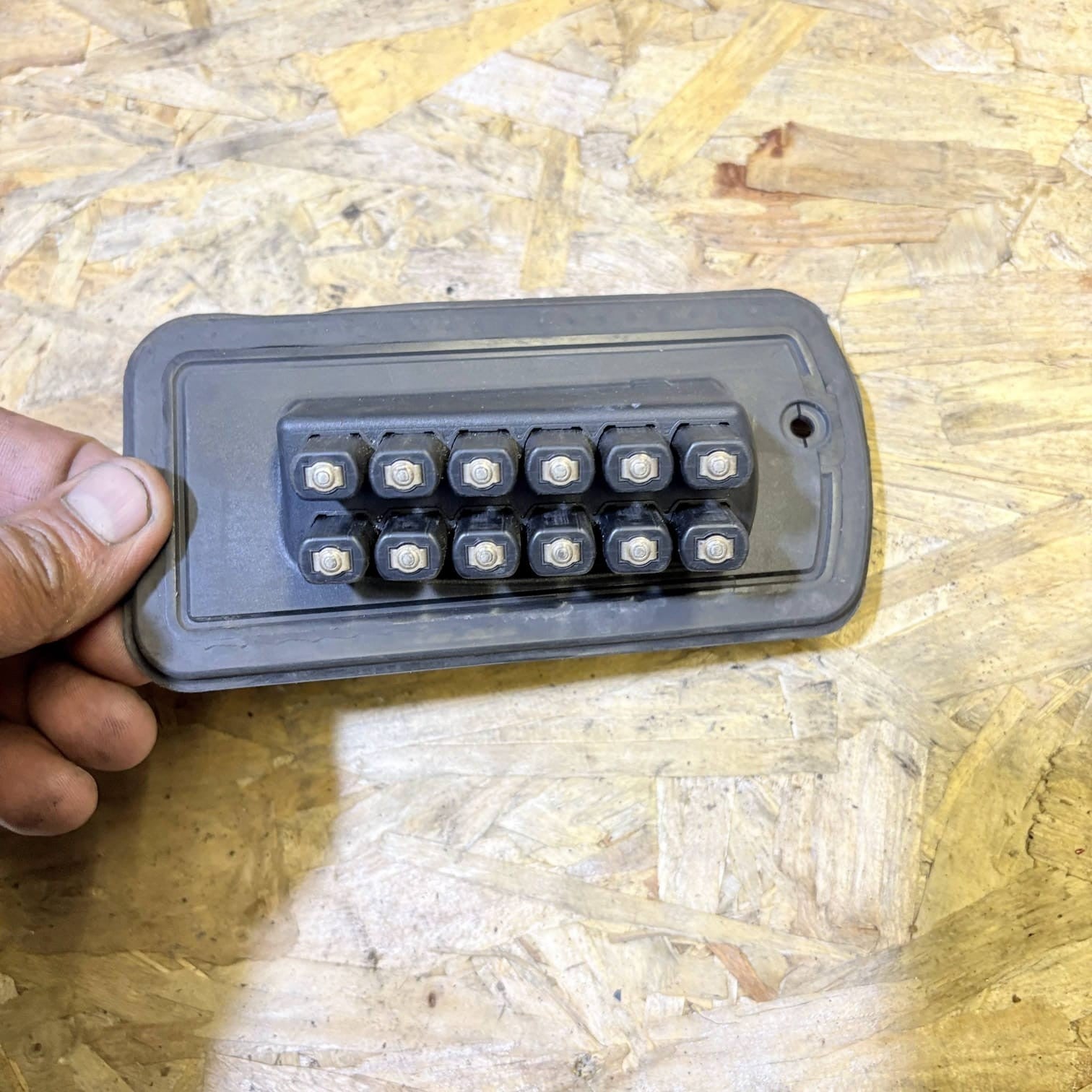9659128380 switch Peugeot 1007 Sport 2005 1850071 Driver Front Door Power Point