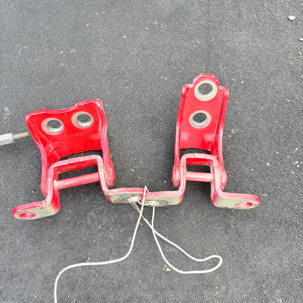 Honda-HR-V 2018 Driver Side RIght Front-Door stop Hinges