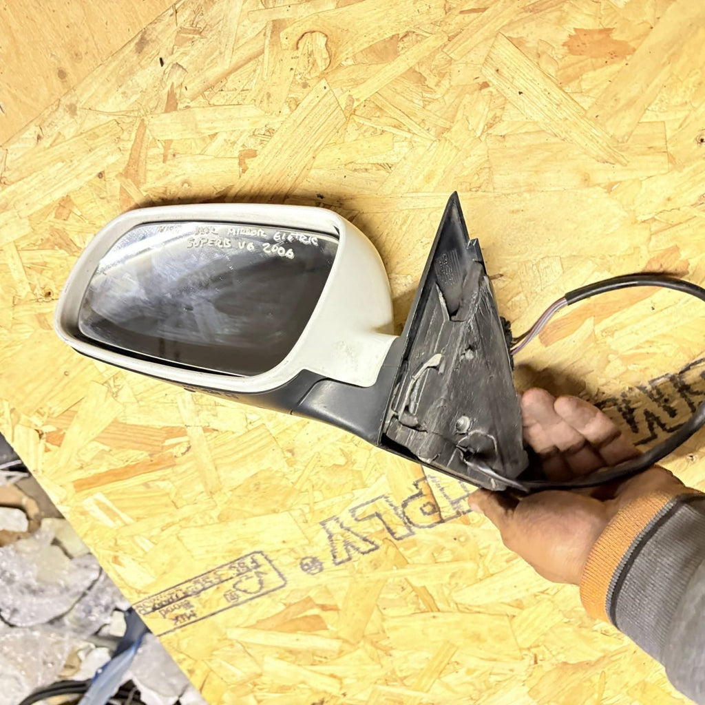 2006 VOLKSWAGEN PASSAT PASSENGER FRONT WING MIRROR E1020479