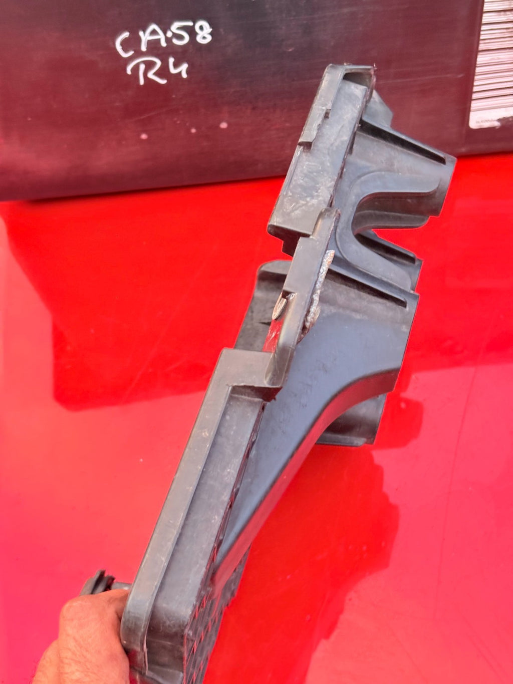 VW New Beetle Battery Tray Bracket 1Y0915333A 2002-2010 Hatch 03-10 Cabrio