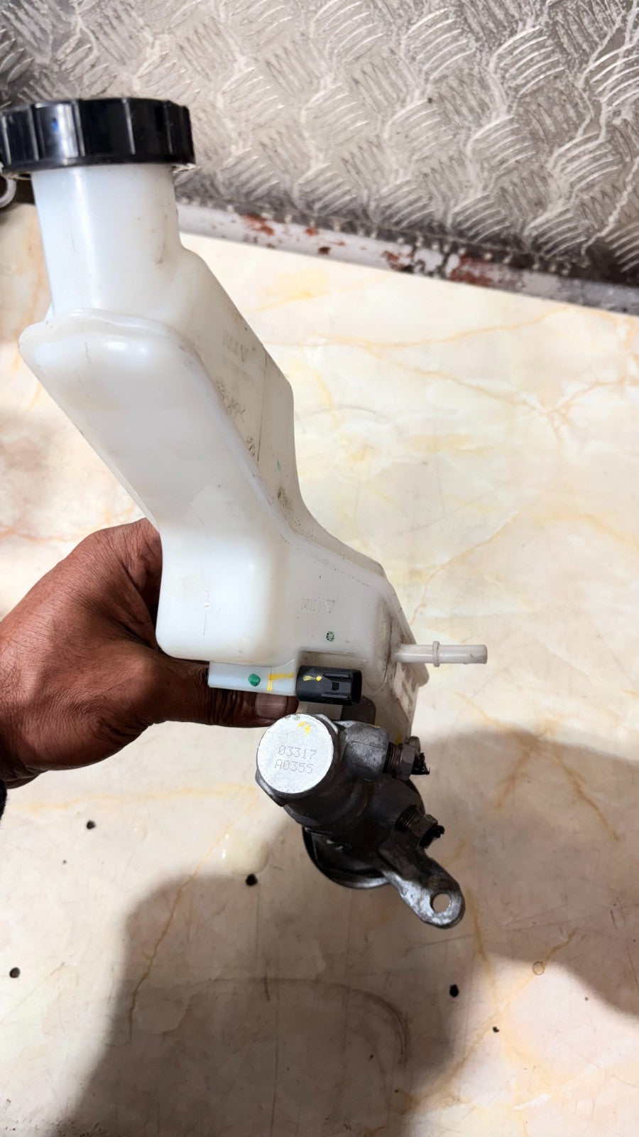 FORD ECOSPORT 2013-2017 1.0 ECOBOOST BRAKE MASTER CYLINDER 06735610081 2071495