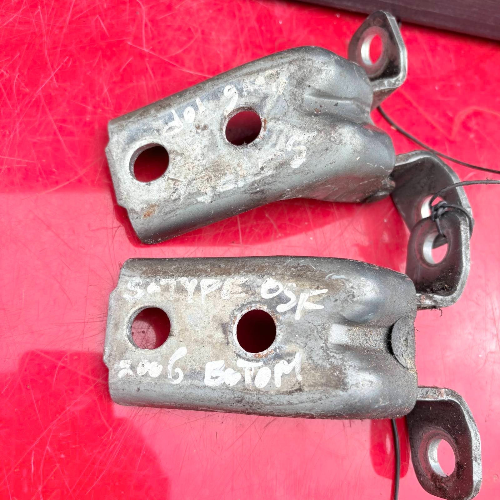 JAGUAR S TYPE DRIVER DOOR HINGES