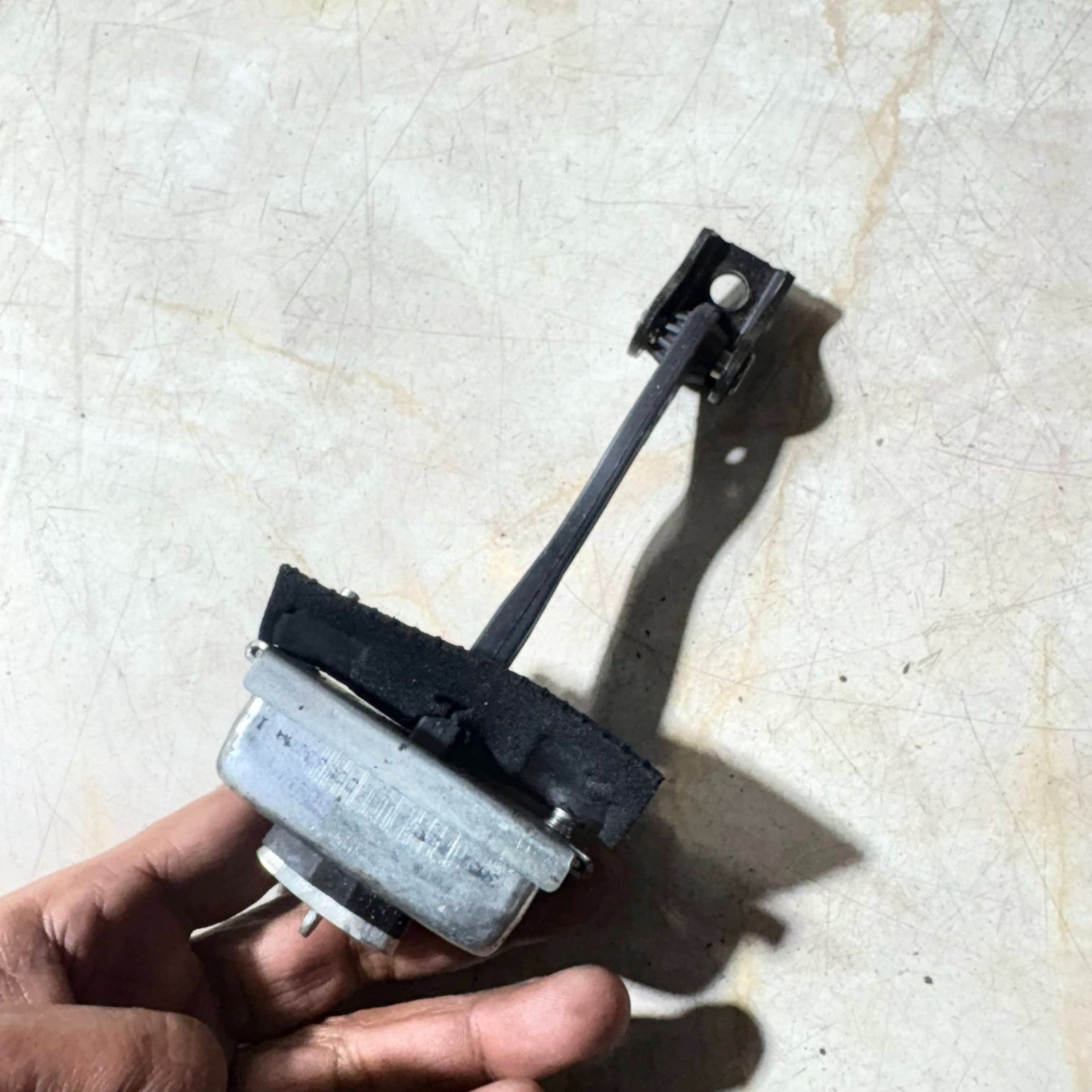 FORD FOCUS MK2 2004-2010 DOOR CHECK STRAP REAR PASSENGER LEFT SIDE