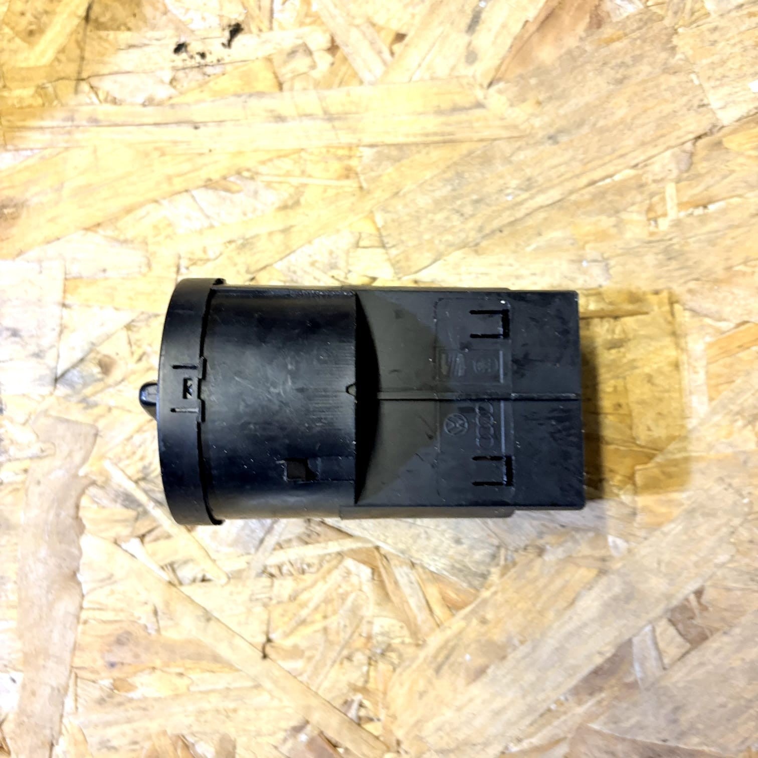 Volkswagen Audi Headlight Switch BK71U0941531D 👨‍🏫U1D-K26360