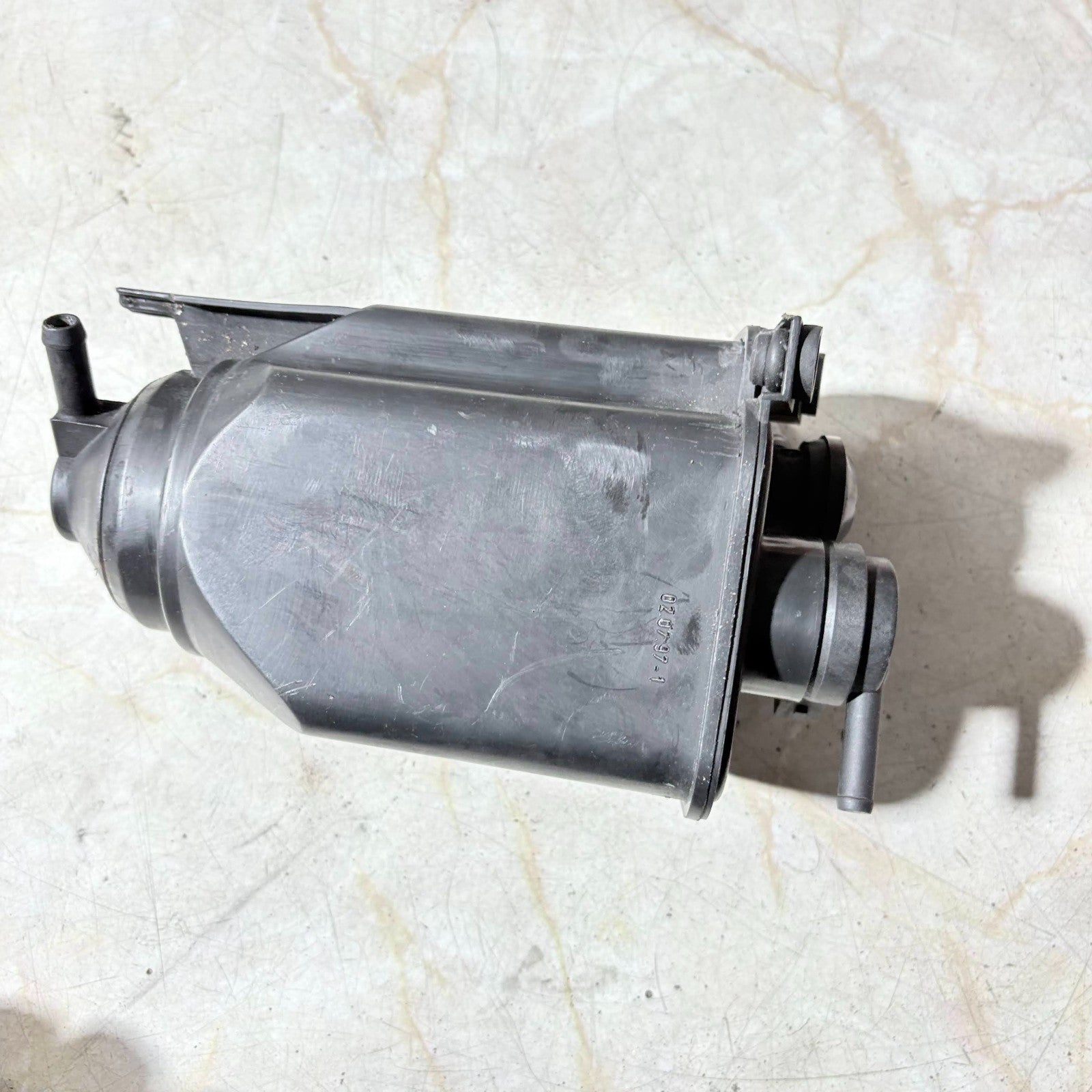 1J0201801 Activated Carbon Filter GM Tank/Vaccum Pump For Audi A3