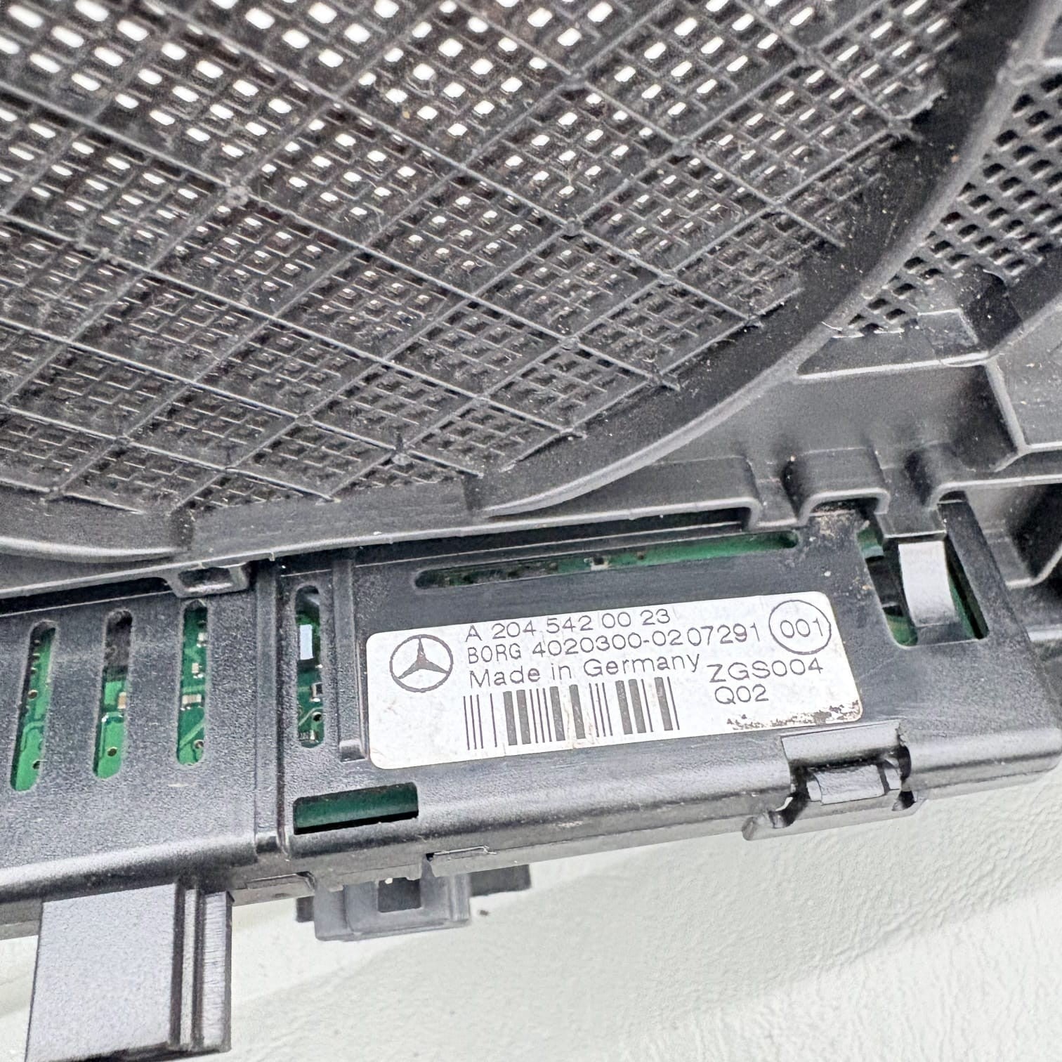 Mercedes Parktronic Front Display A2045420023 W204 2007-2014 X204 2008-2015