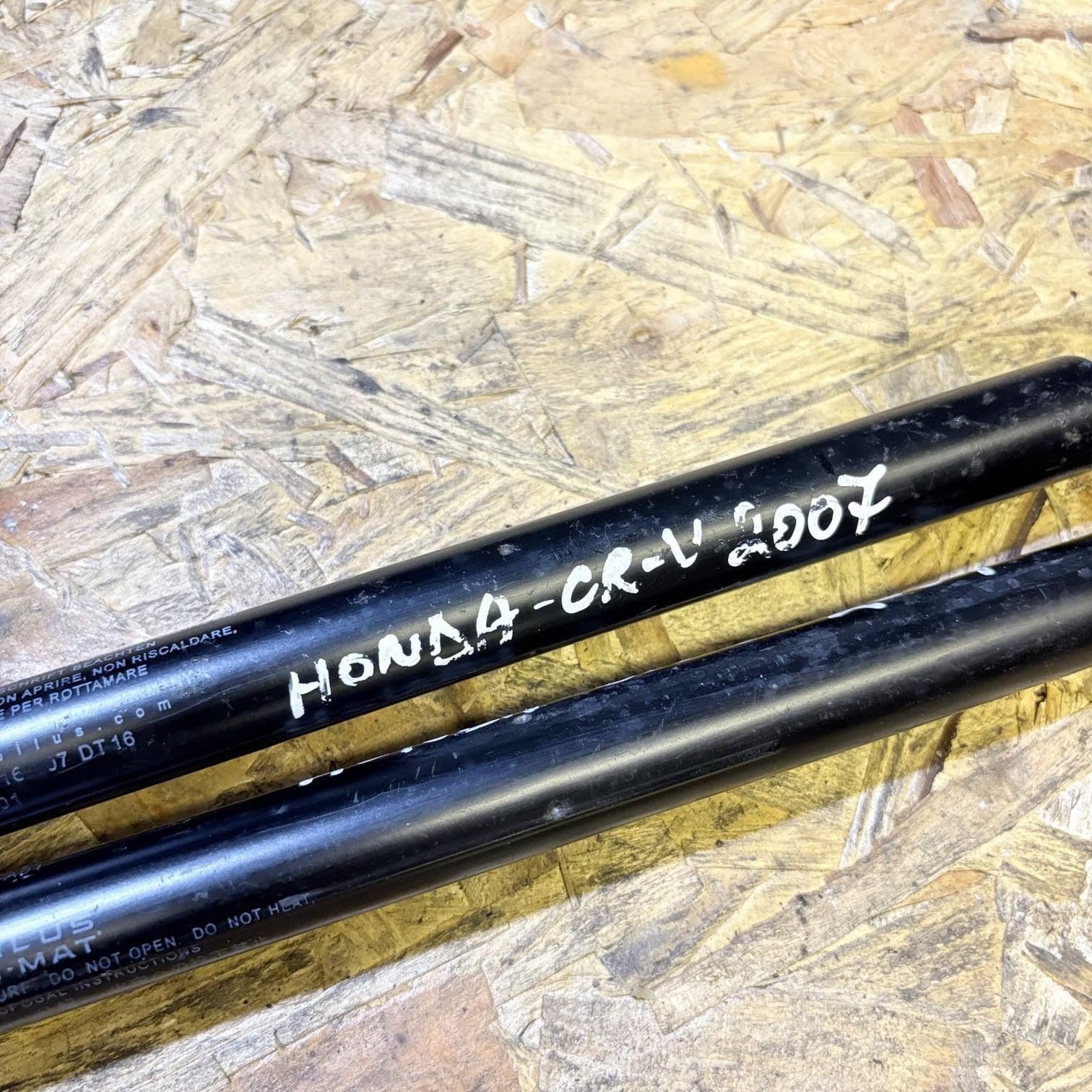 2007 Honda Crv Boot Tailgate Gas Struts Pair Left Right Tail GateC2S1927 Honda