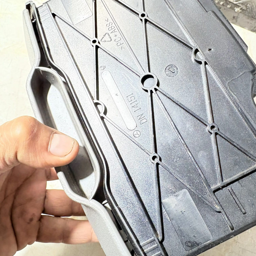 MERCEDES SPRINTER CENTRE ASHTRAY CUP HOLDER 9066800558