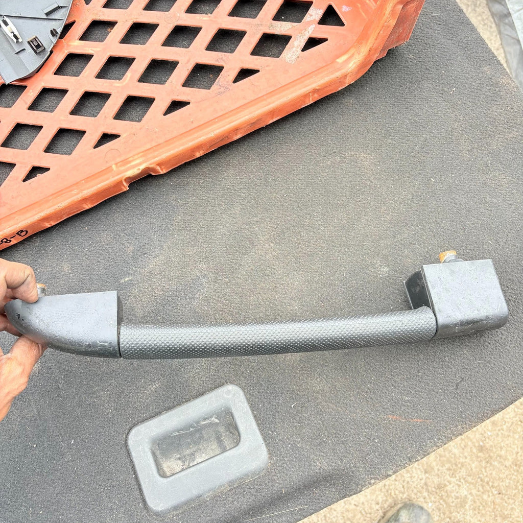 VW NEW BEETLE 2000-2010 LEFT PASSENGER SIDE ROOF INTERIOR GRAB HANDLE TRIM
