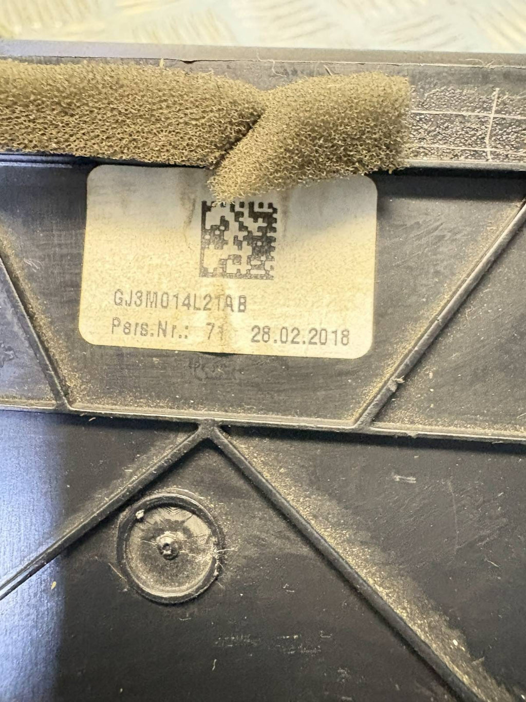 2018 LR RR EVOQUE L538 GJ3M-014L21-AB Central Dashboard Ventilator
